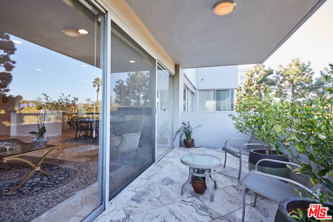 865 Comstock Ave Unit: 6A