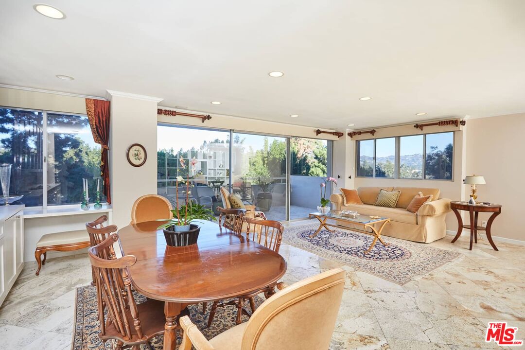 865 Comstock Ave Unit: 6A