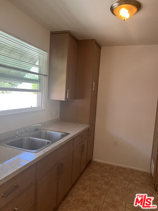 4277 Tujunga Ave Unit: 4277.5