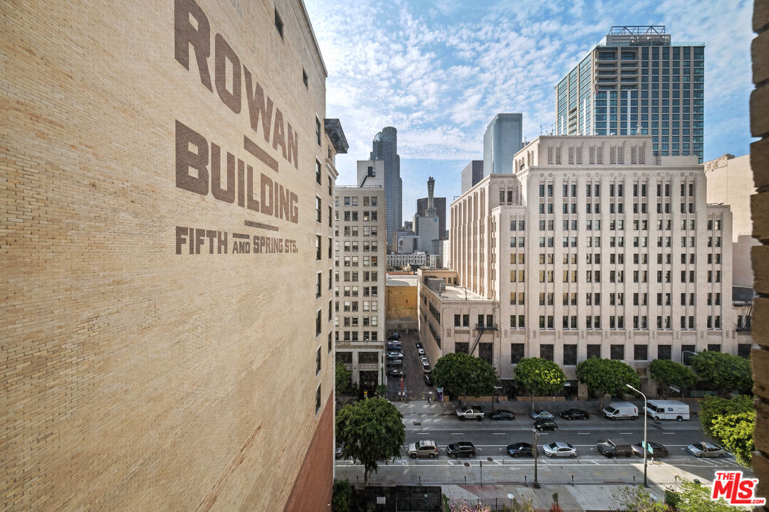 460 S Spring St Unit: 1217