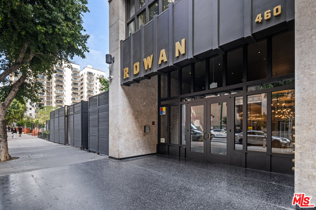 460 S Spring St Unit: 1217