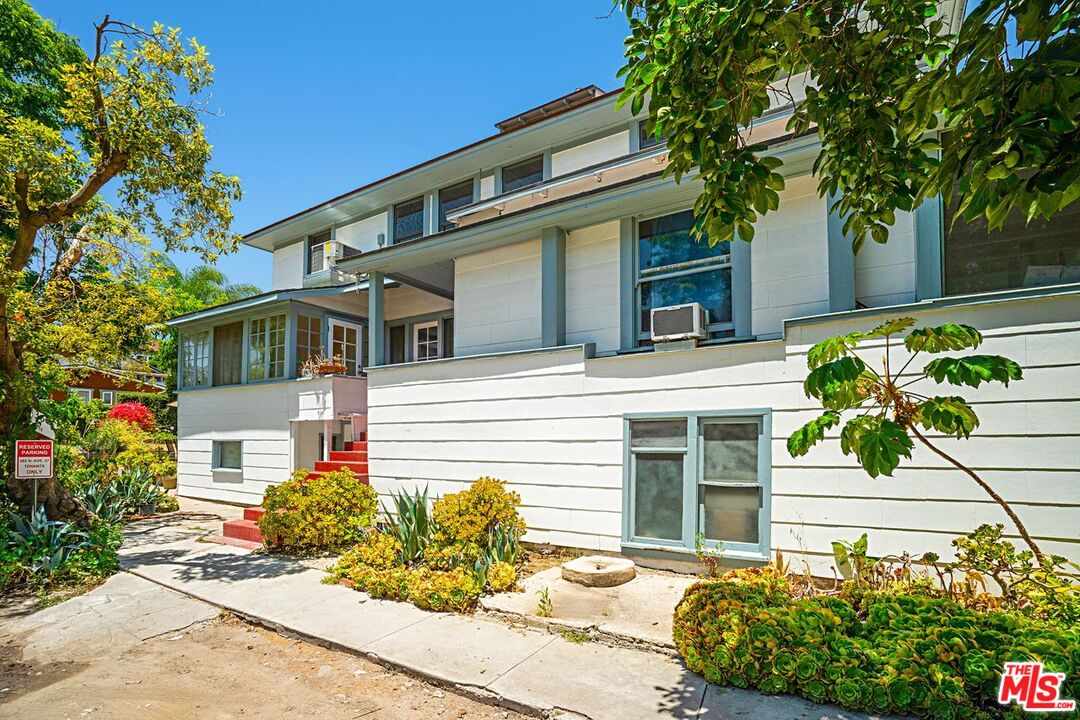 362 N Avenue 57 Unit: 1/4