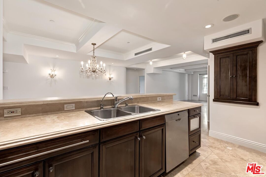10795 Wilshire Blvd Unit: 101