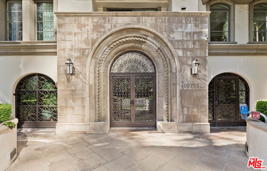 10795 Wilshire Blvd Unit: 101