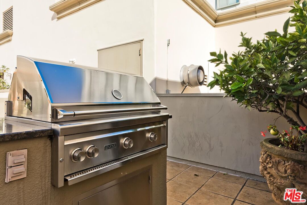 10795 Wilshire Blvd Unit: 101