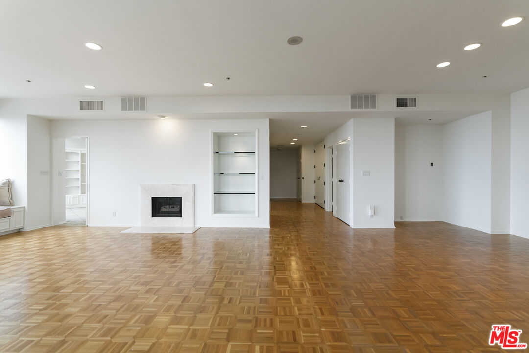 10430 Wilshire Blvd Unit: 1605
