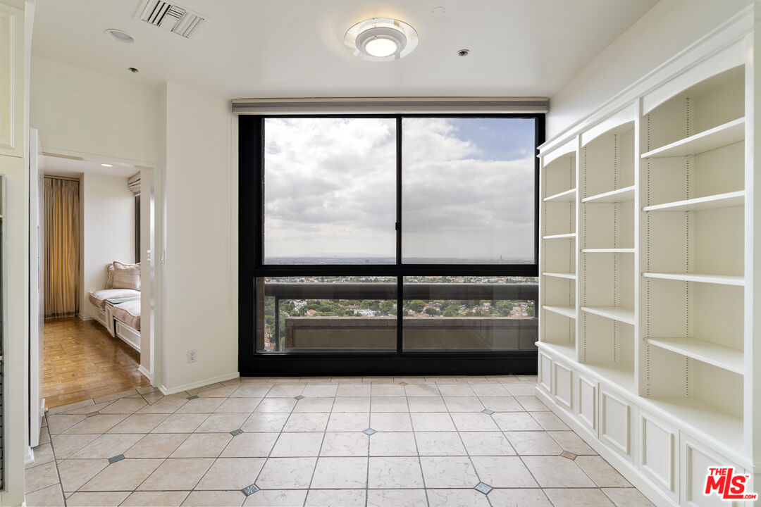 10430 Wilshire Blvd Unit: 1605