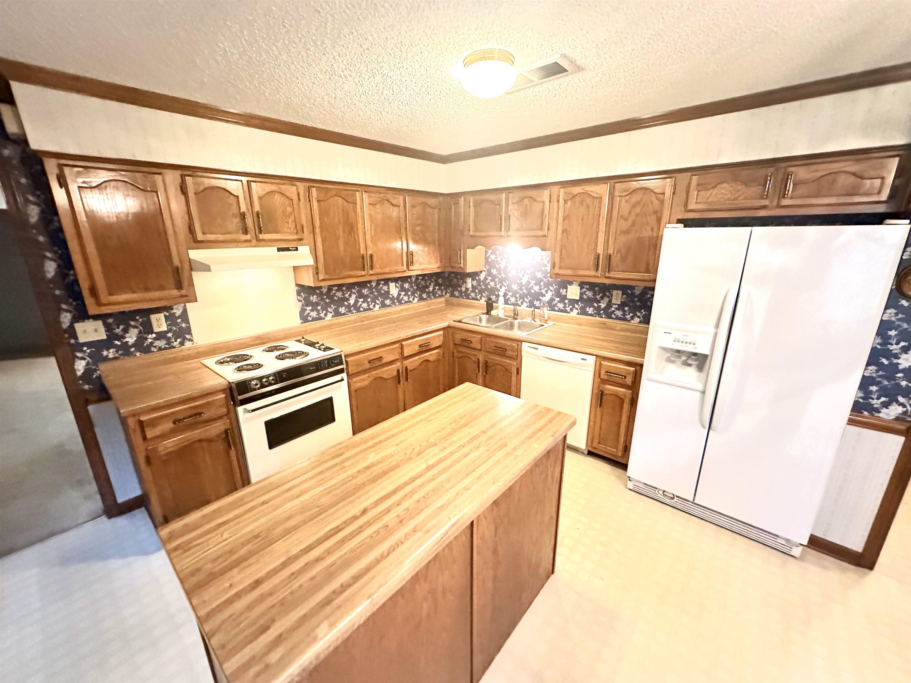 6583 HEATHERWOOD DR