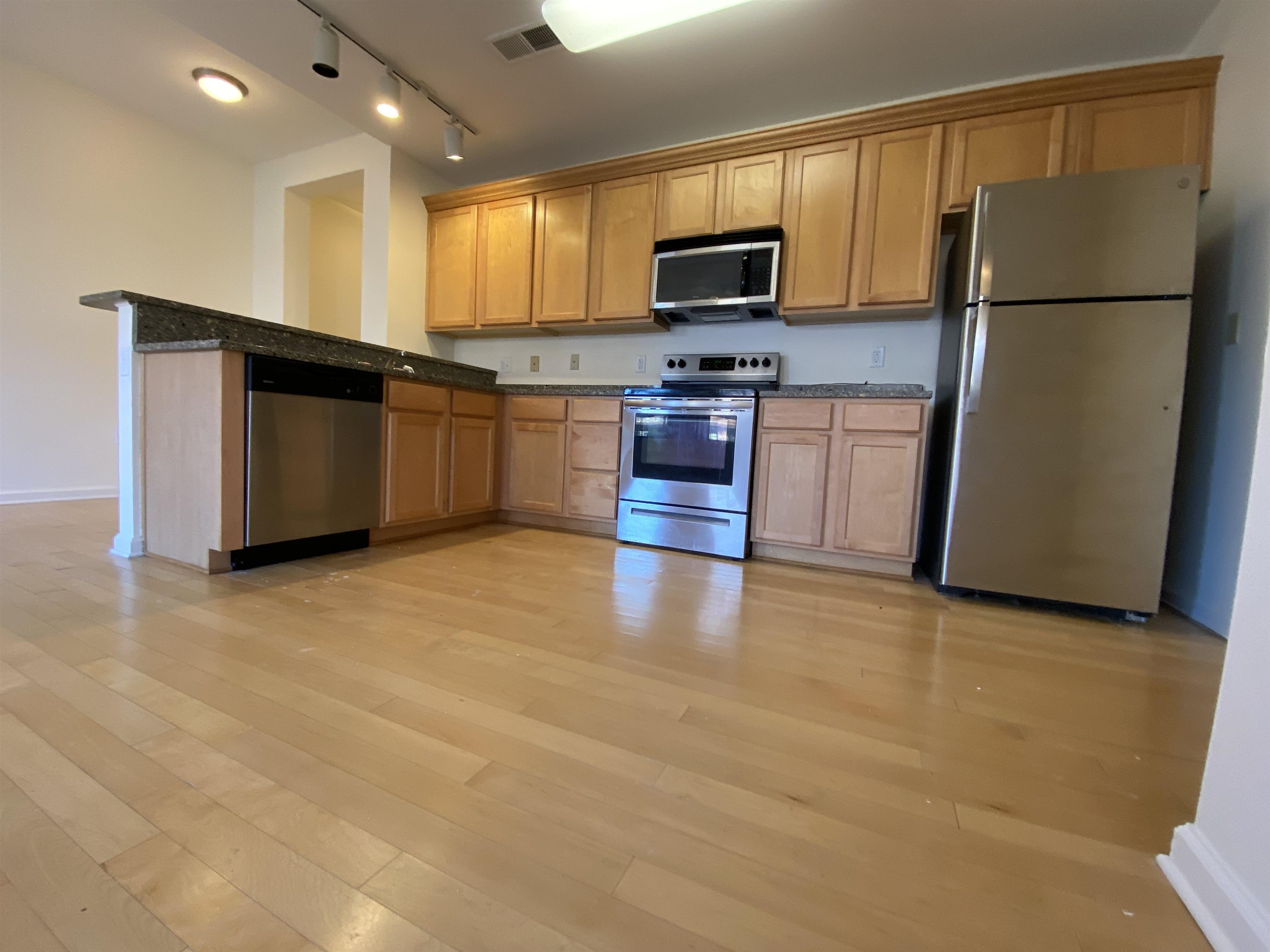 720 LITTY CT Unit: 102
