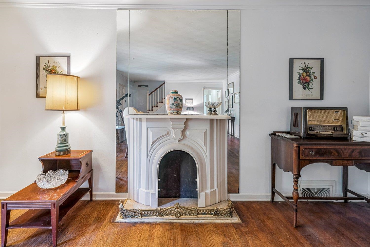 433 GOODLAND CIR