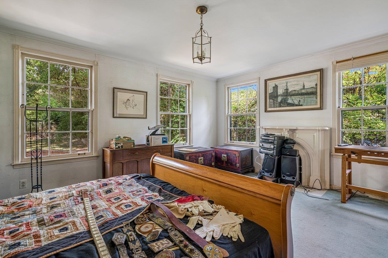 433 GOODLAND CIR
