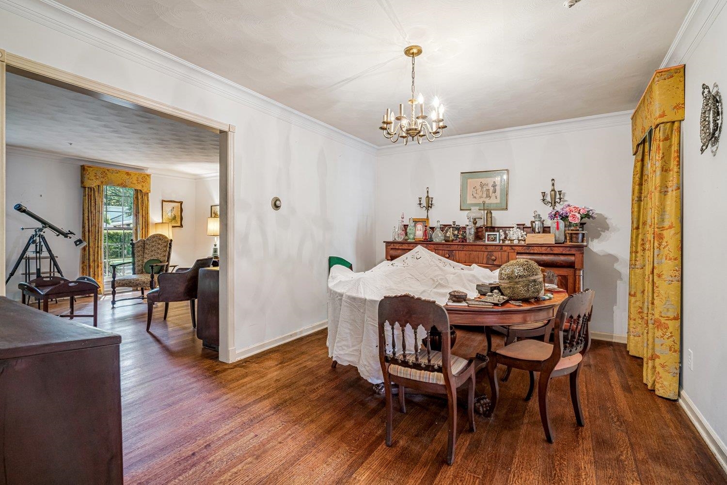 433 GOODLAND CIR