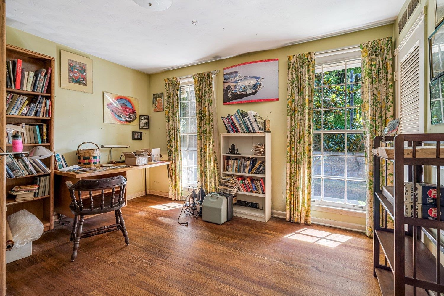 433 GOODLAND CIR