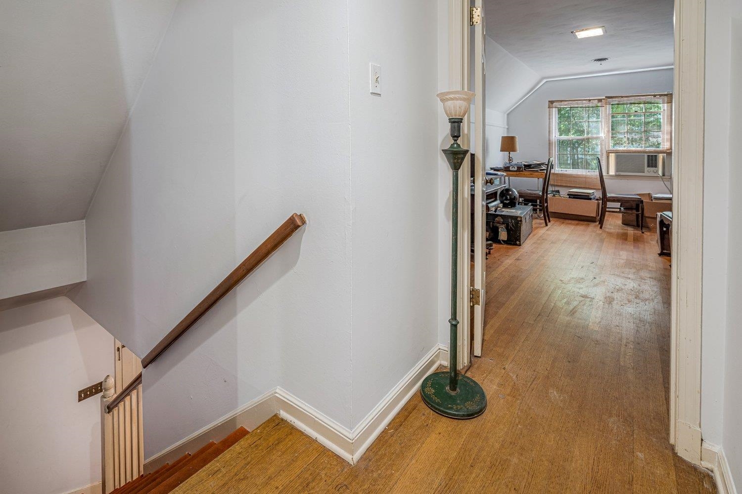 433 GOODLAND CIR