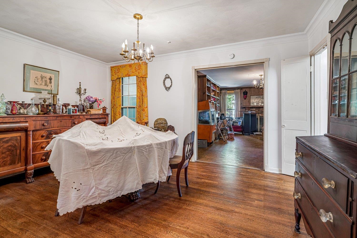 433 GOODLAND CIR