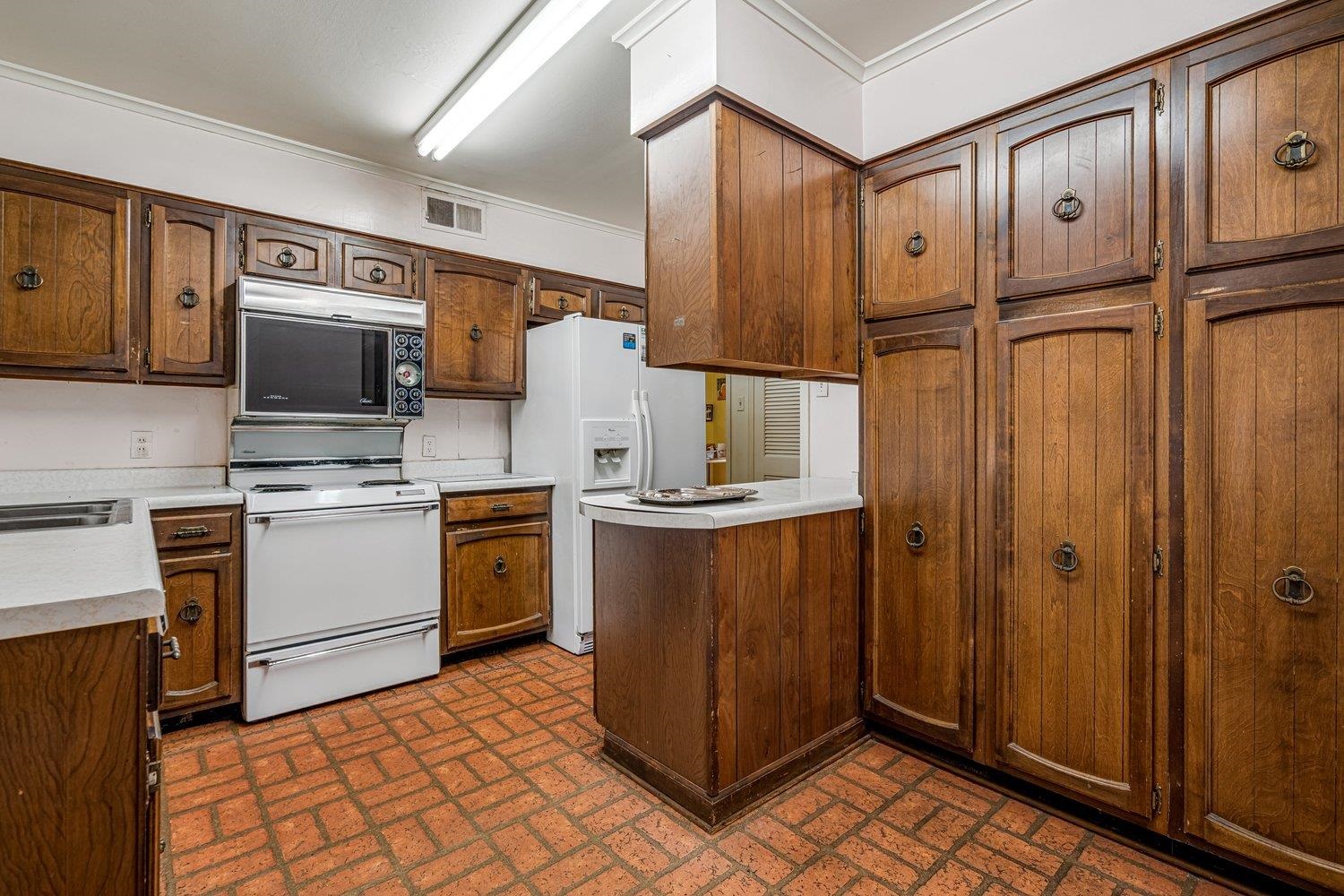 433 GOODLAND CIR