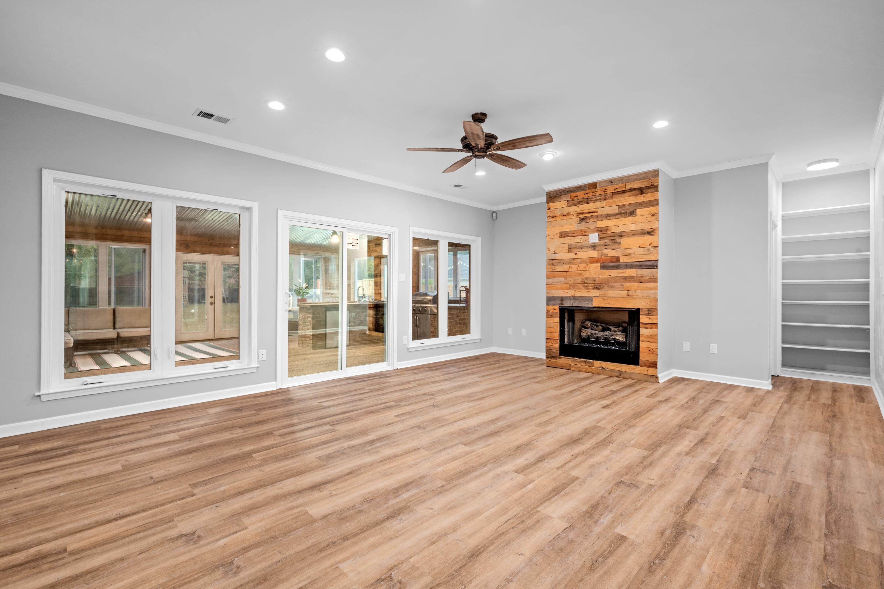 9635 AUSTIN DR