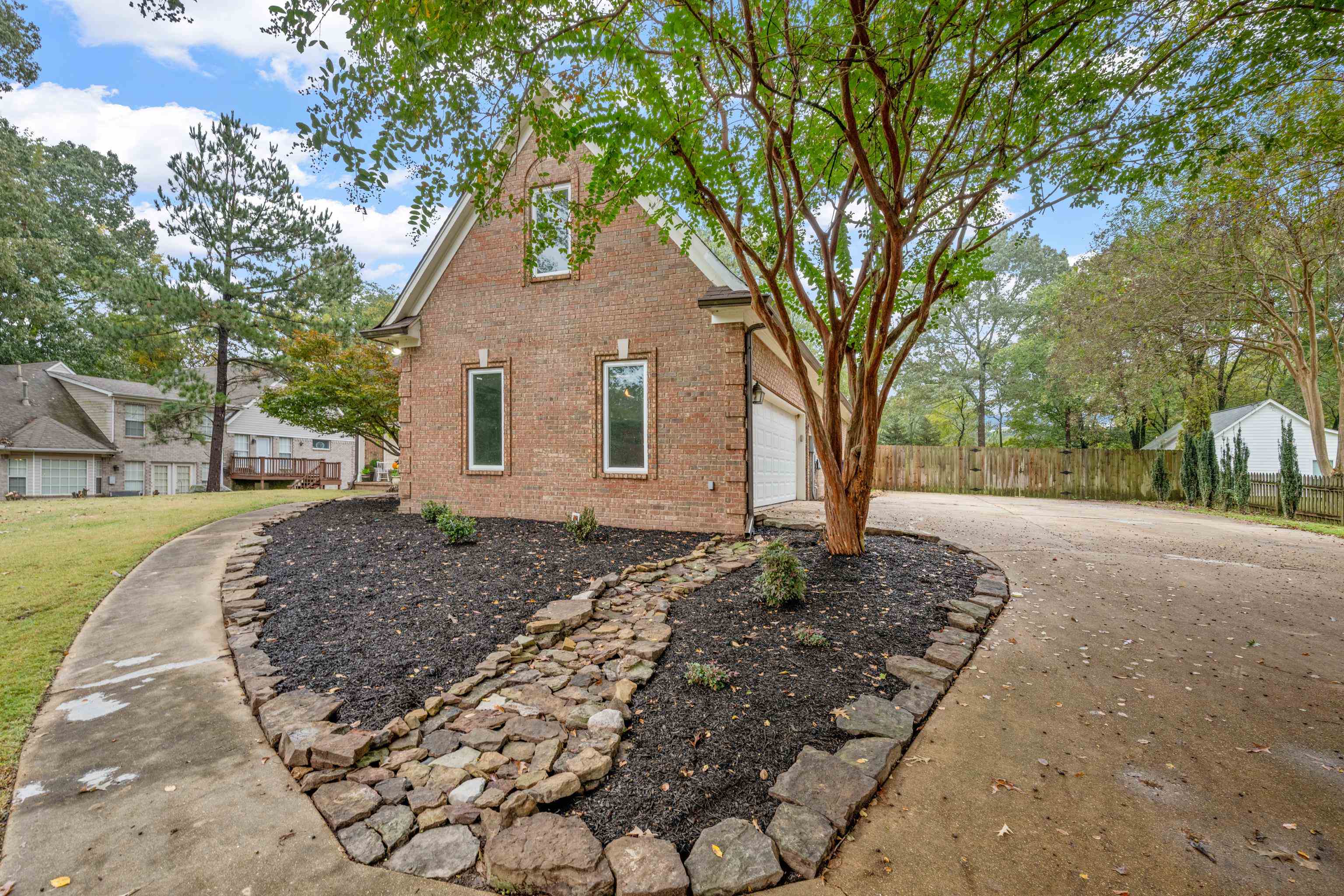 9635 AUSTIN DR