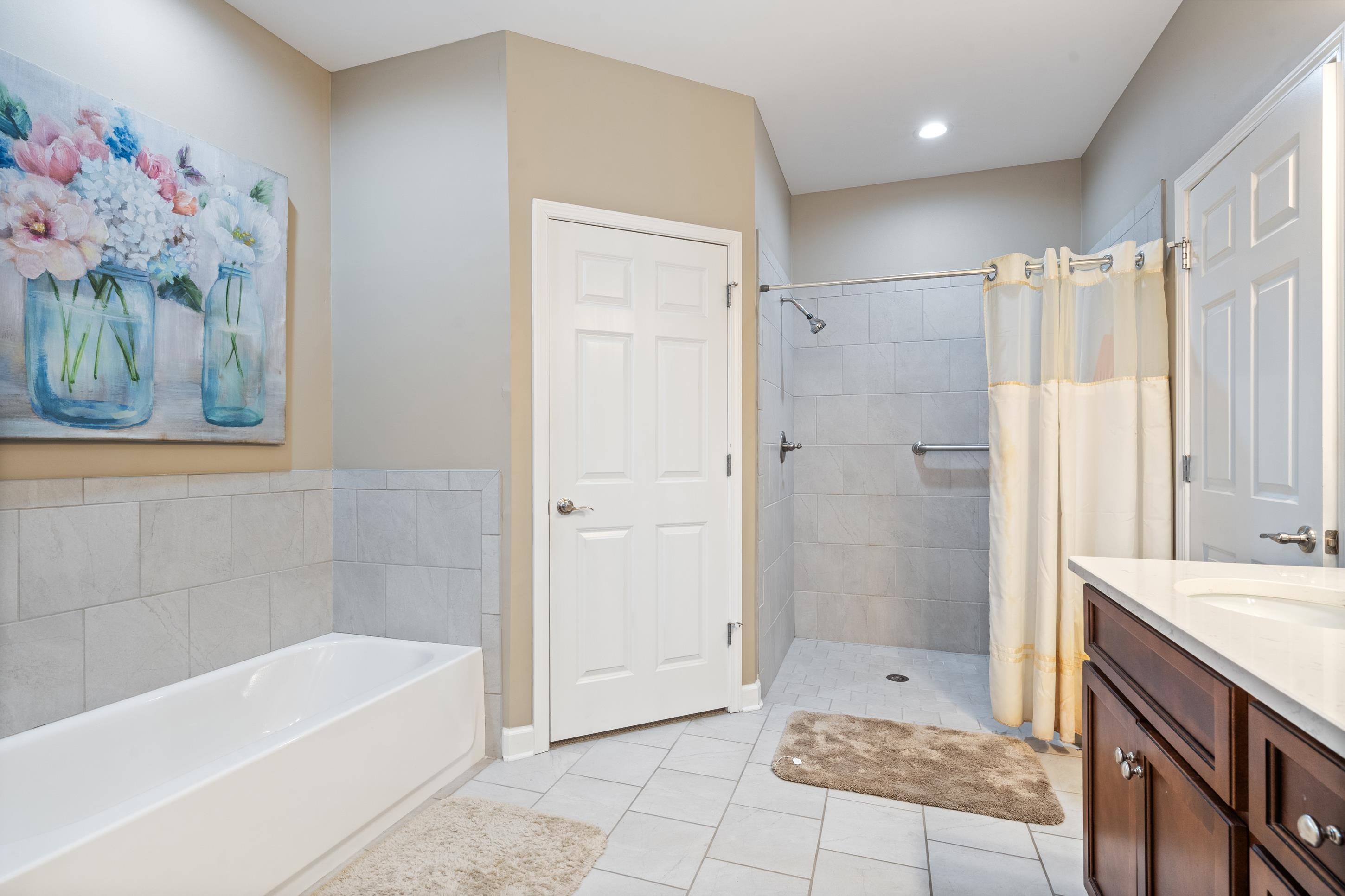 360 CATALPA DR