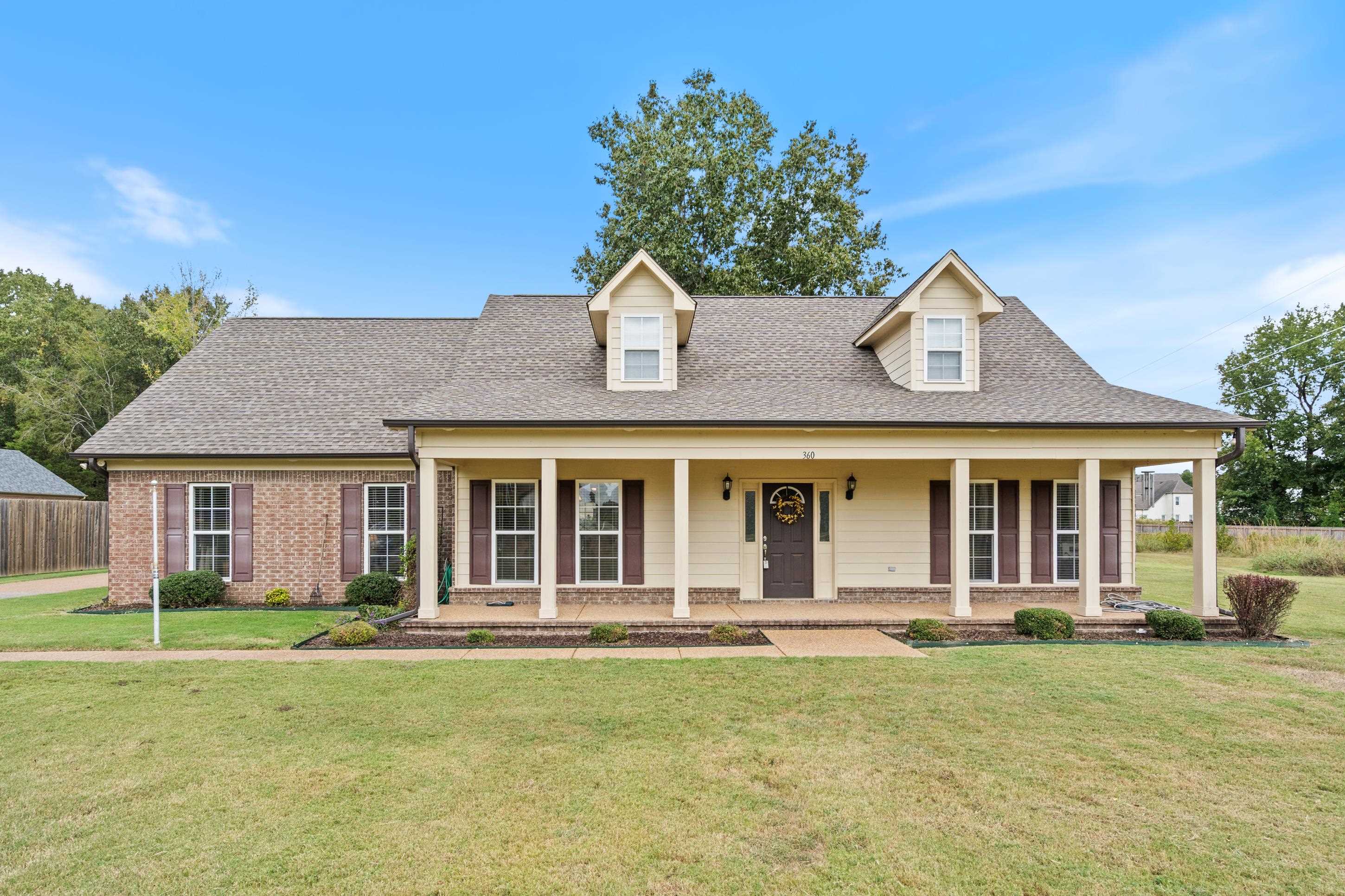 360 CATALPA DR