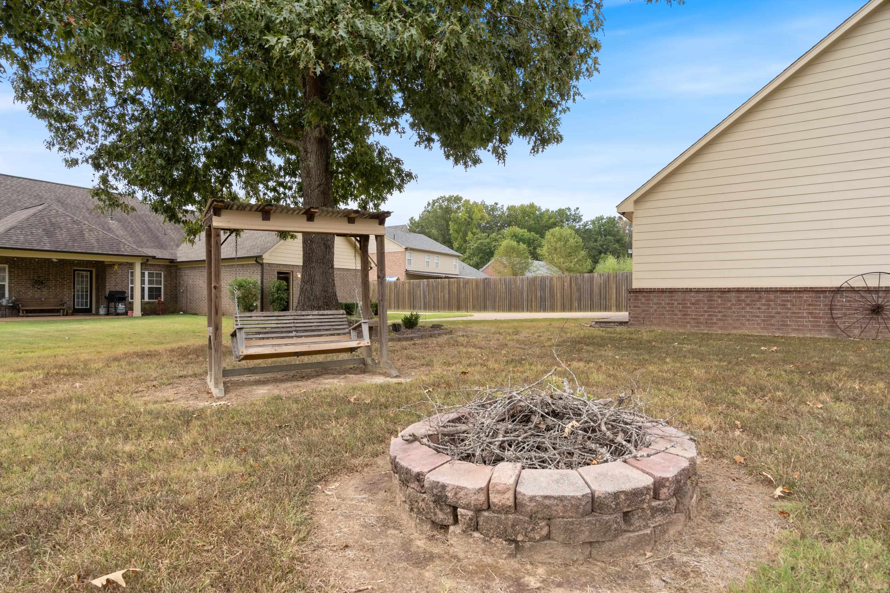 360 CATALPA DR