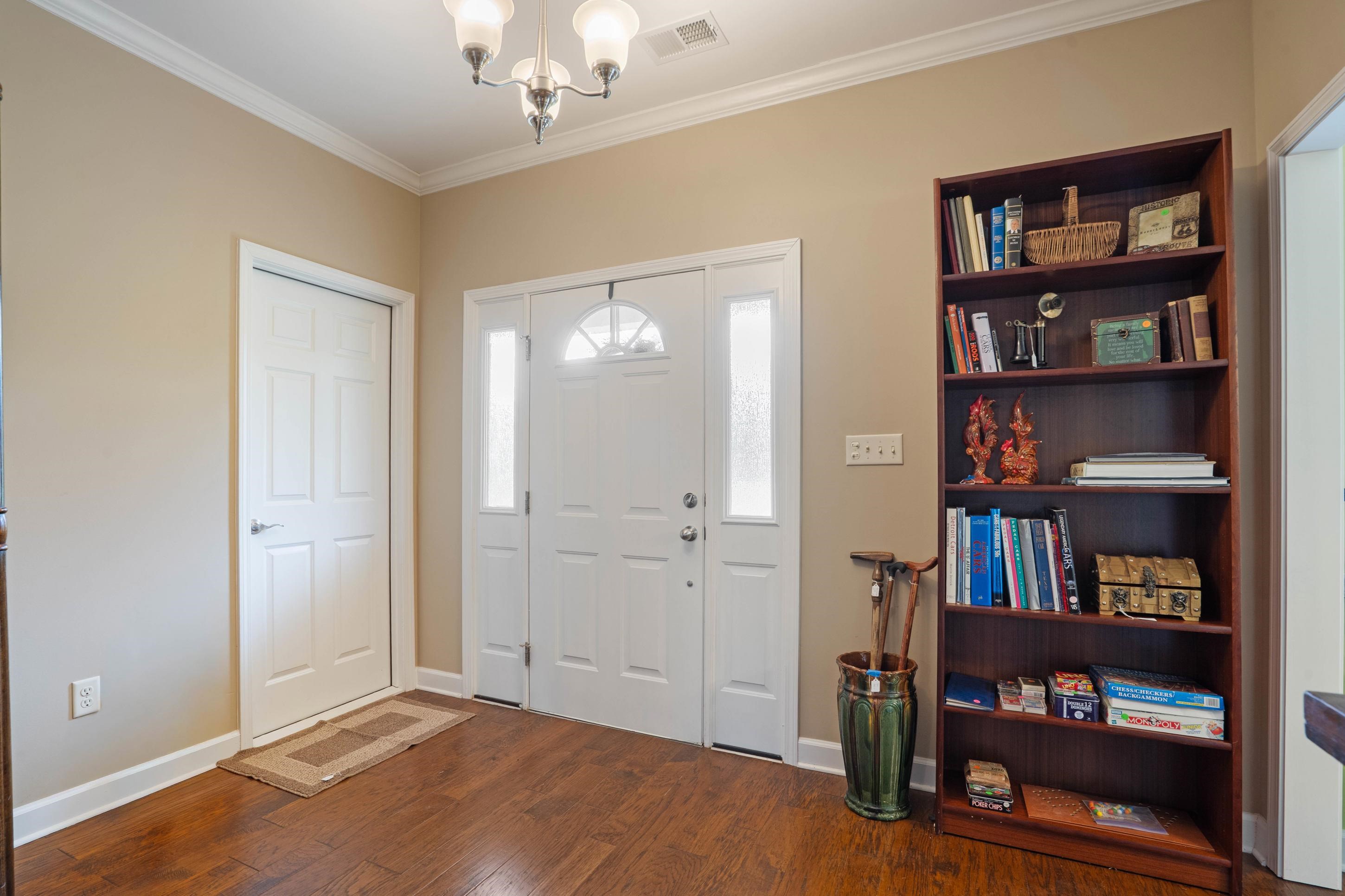 360 CATALPA DR