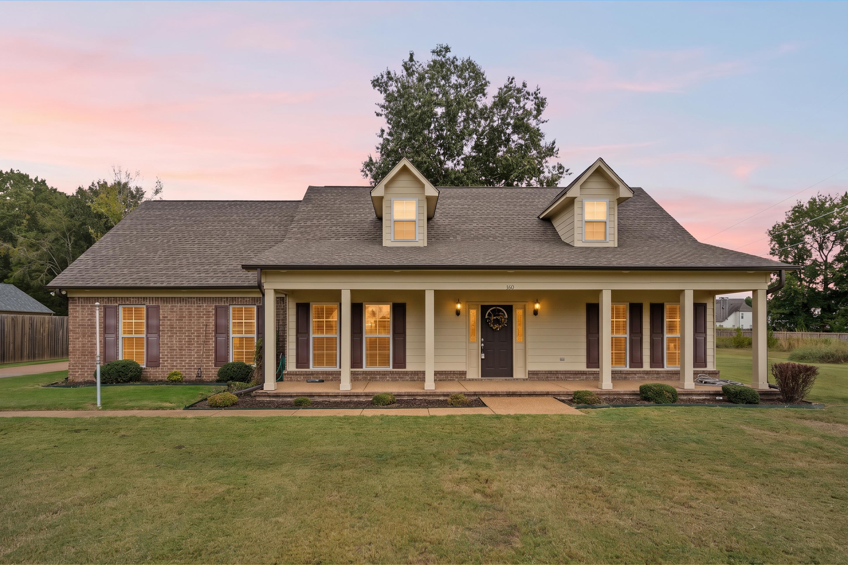 360 CATALPA DR