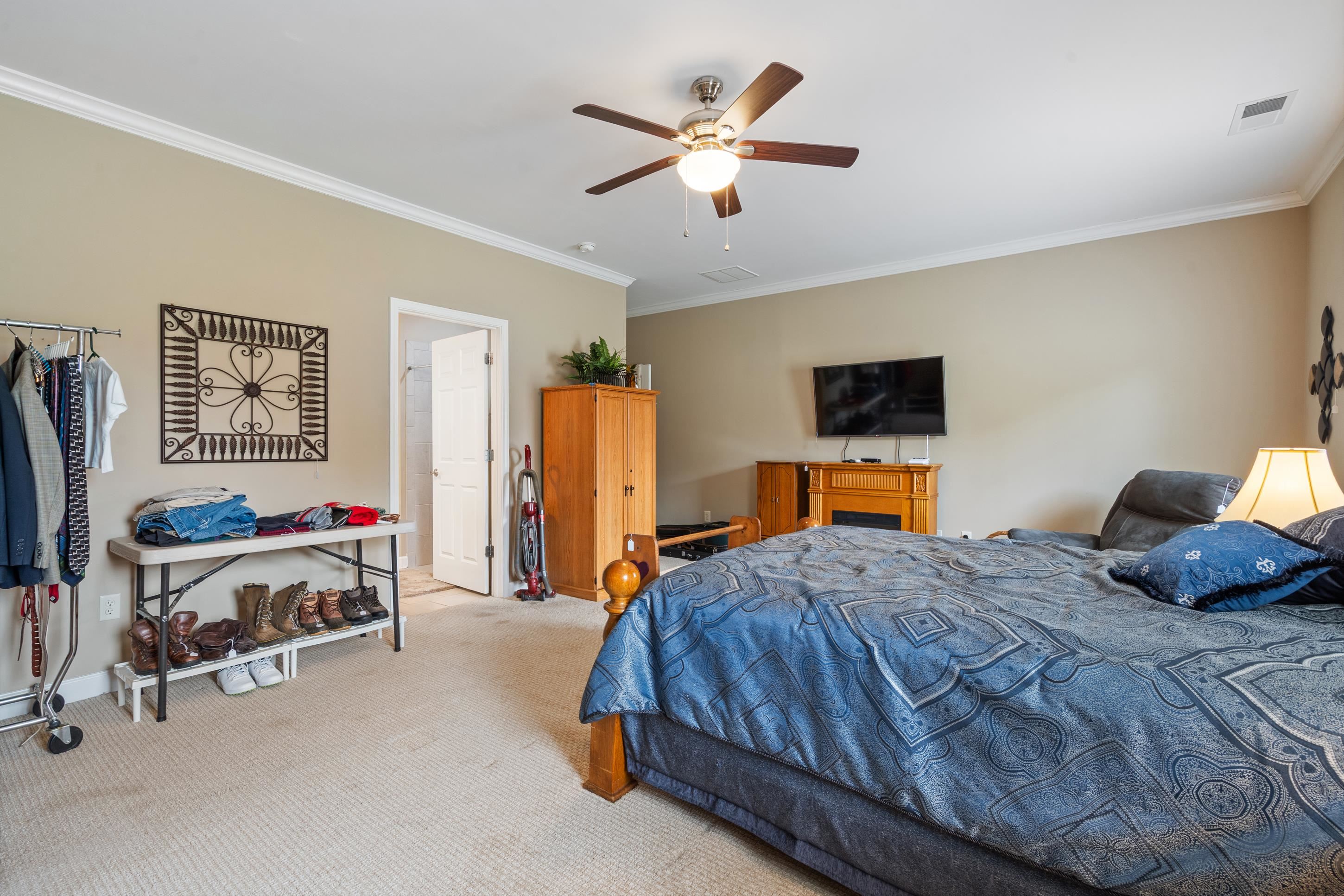 360 CATALPA DR