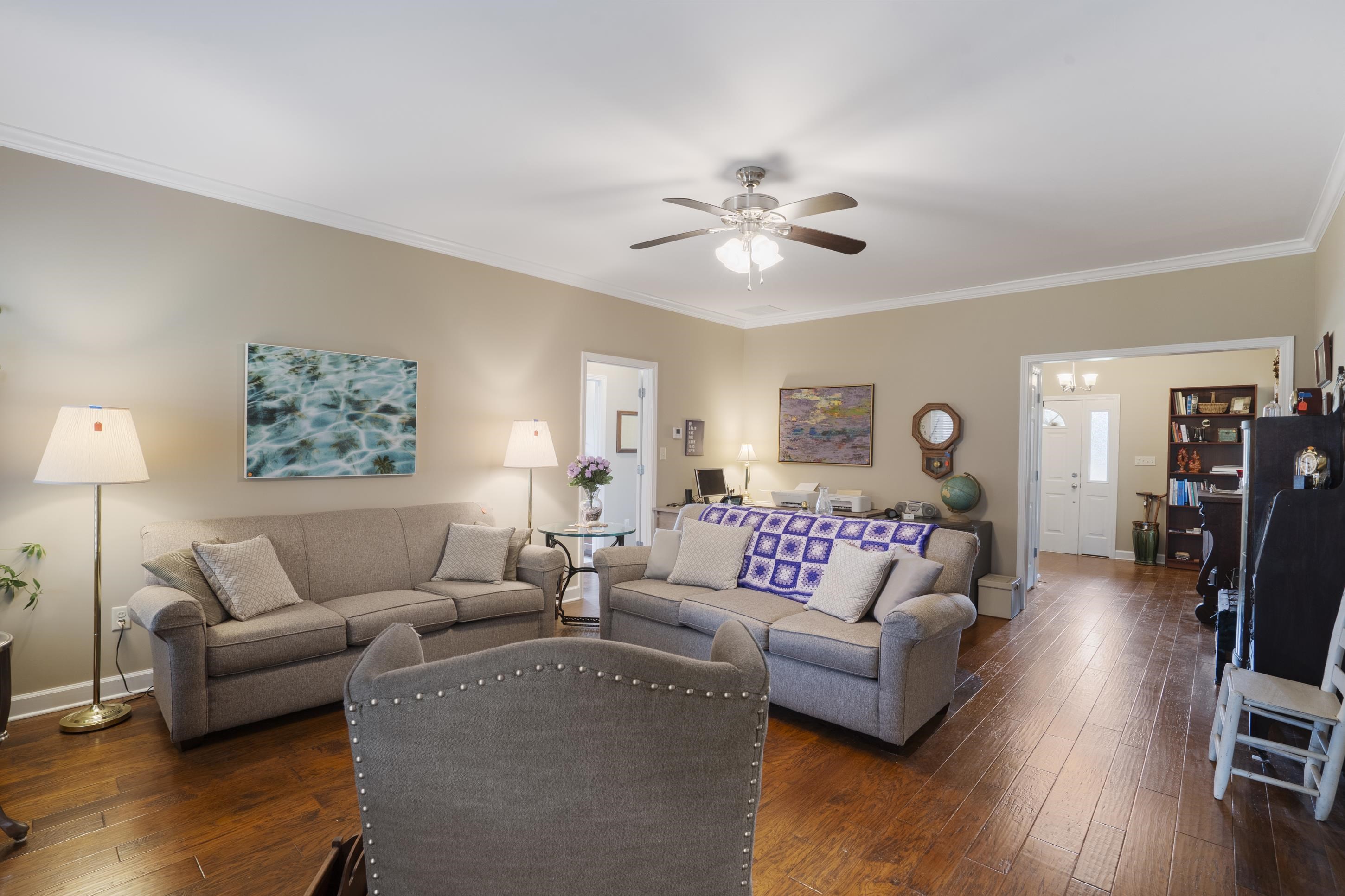 360 CATALPA DR