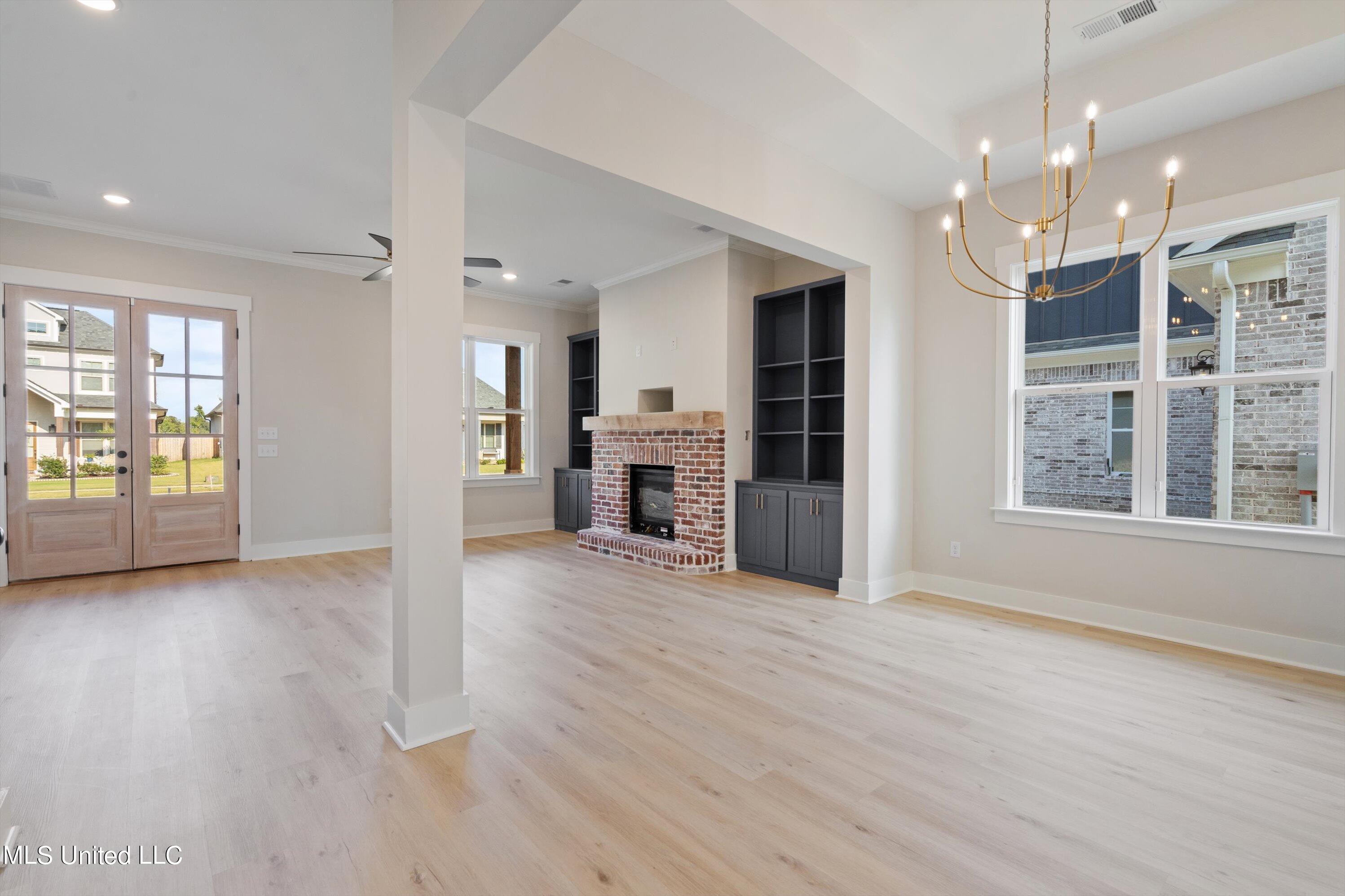 3859 Swan Cove