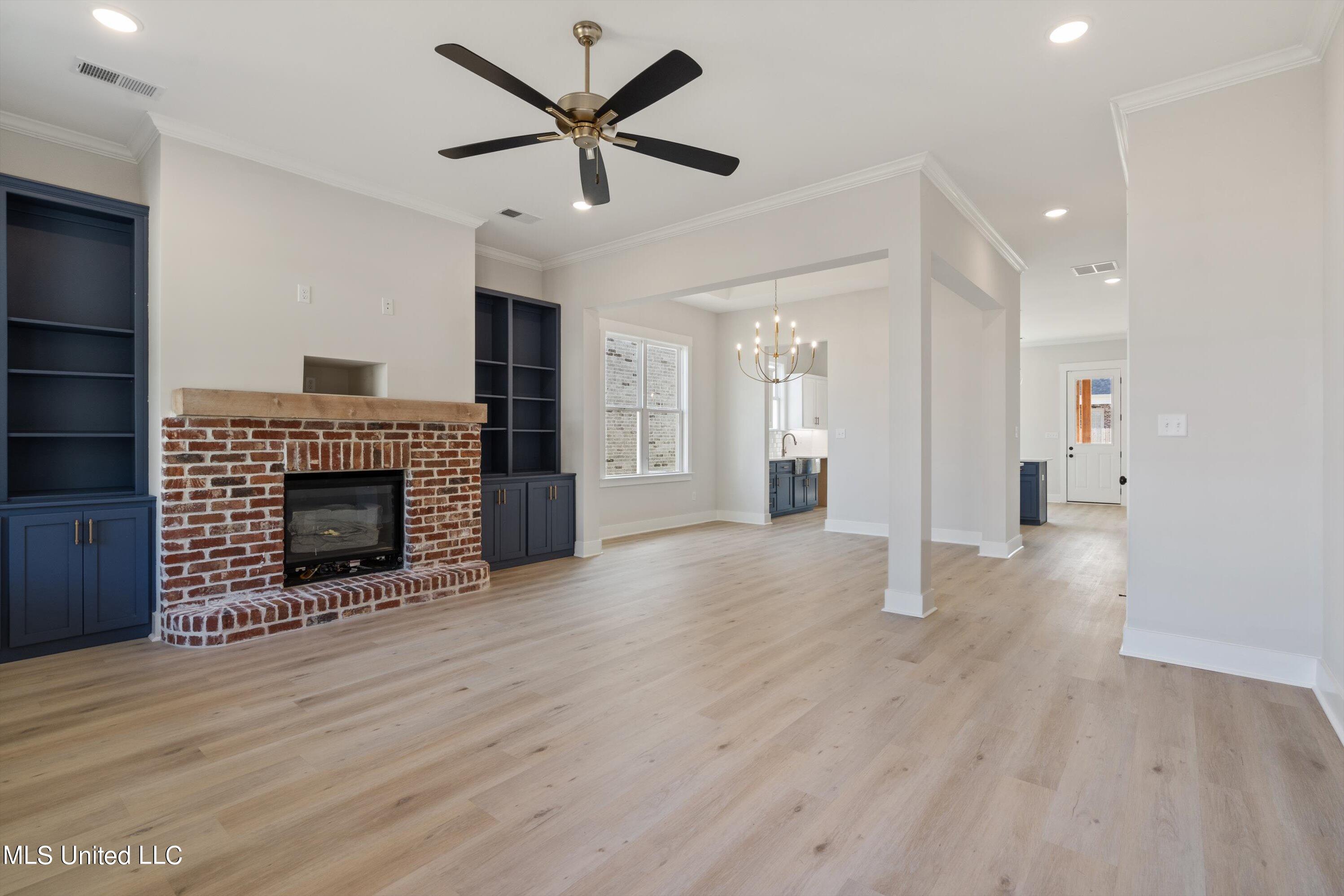 3859 Swan Cove