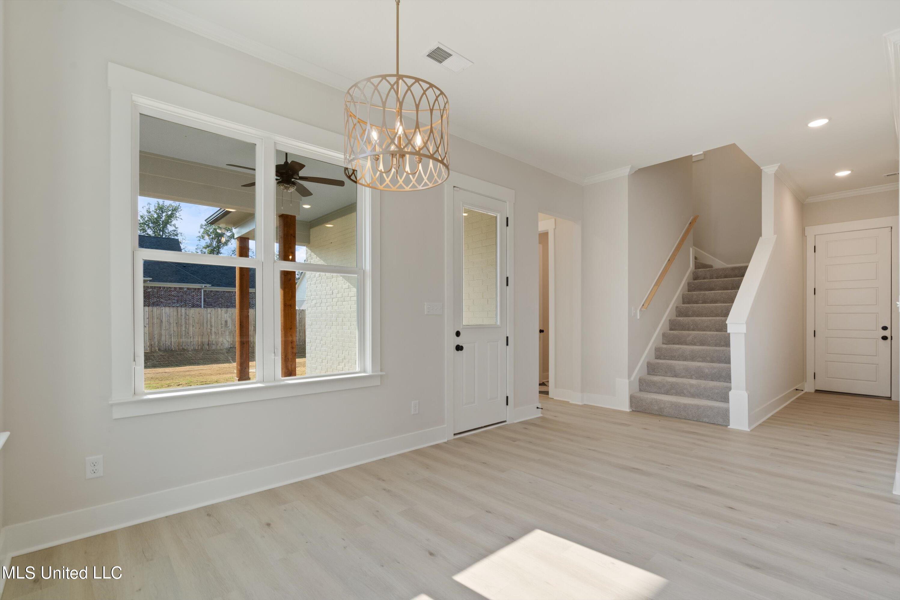 3859 Swan Cove