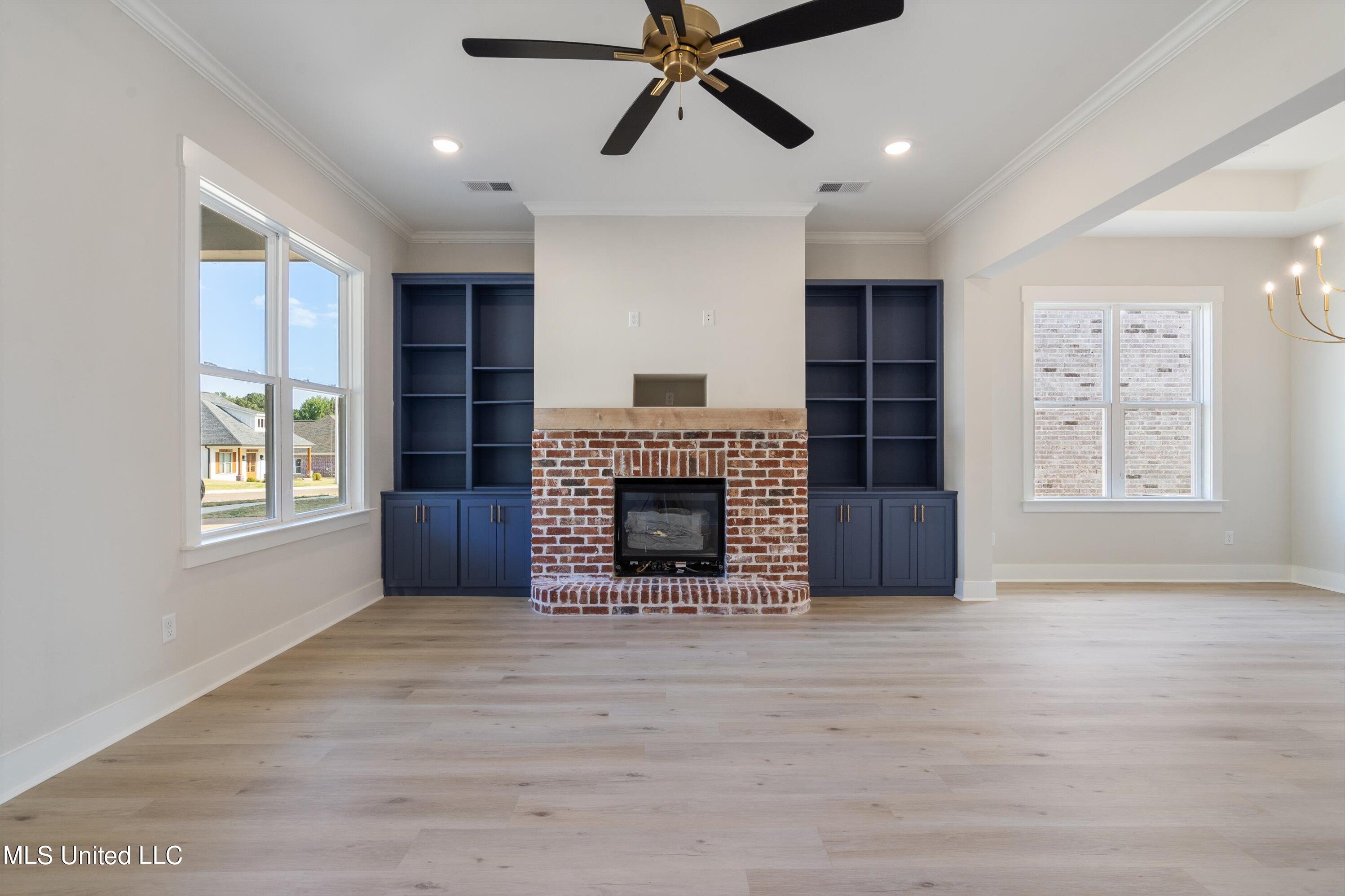 3859 Swan Cove
