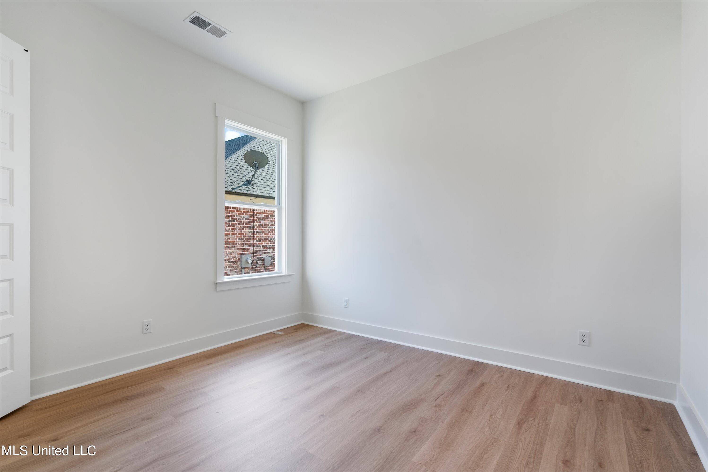 3871 Swan Cove