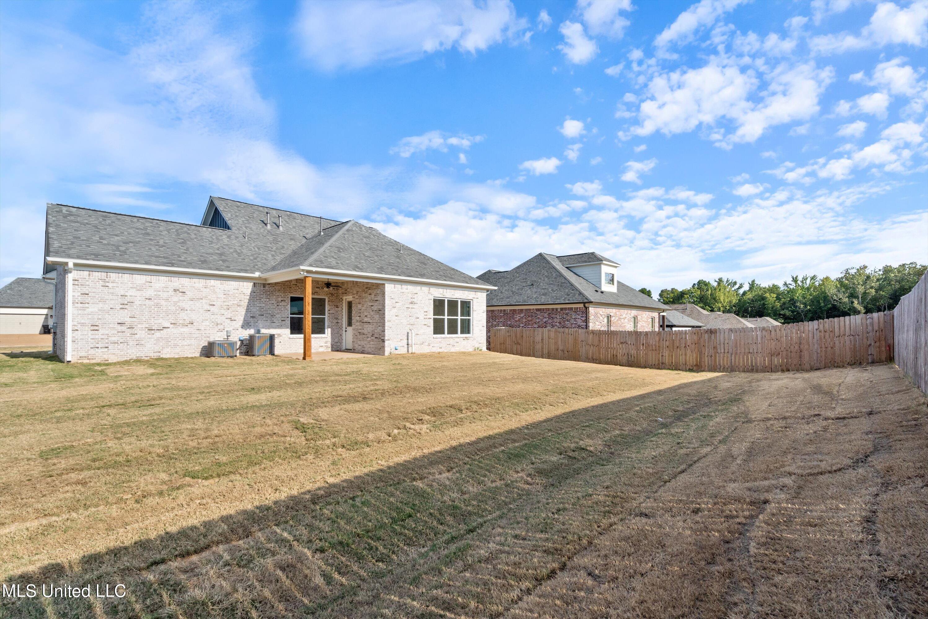 3871 Swan Cove