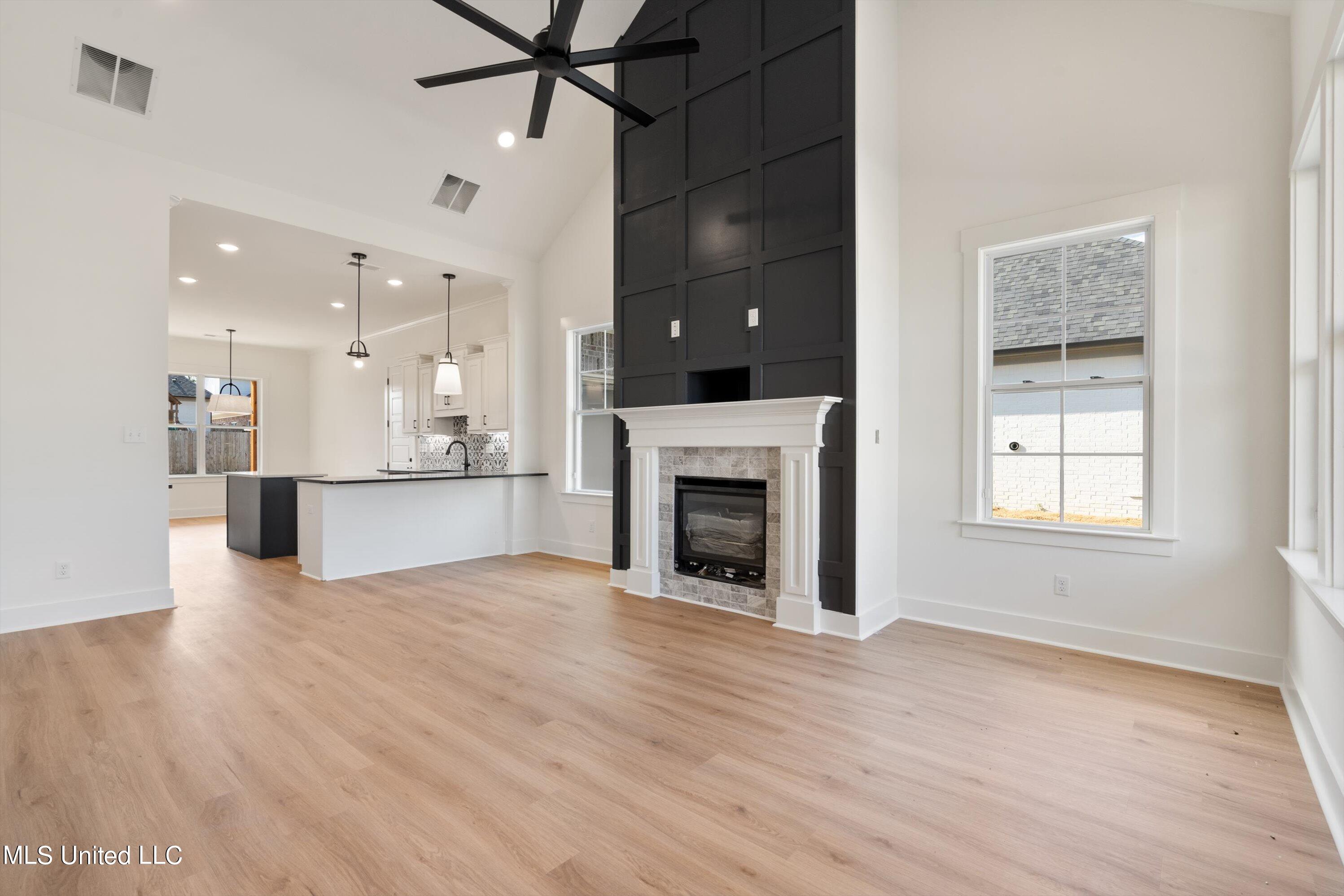 3871 Swan Cove