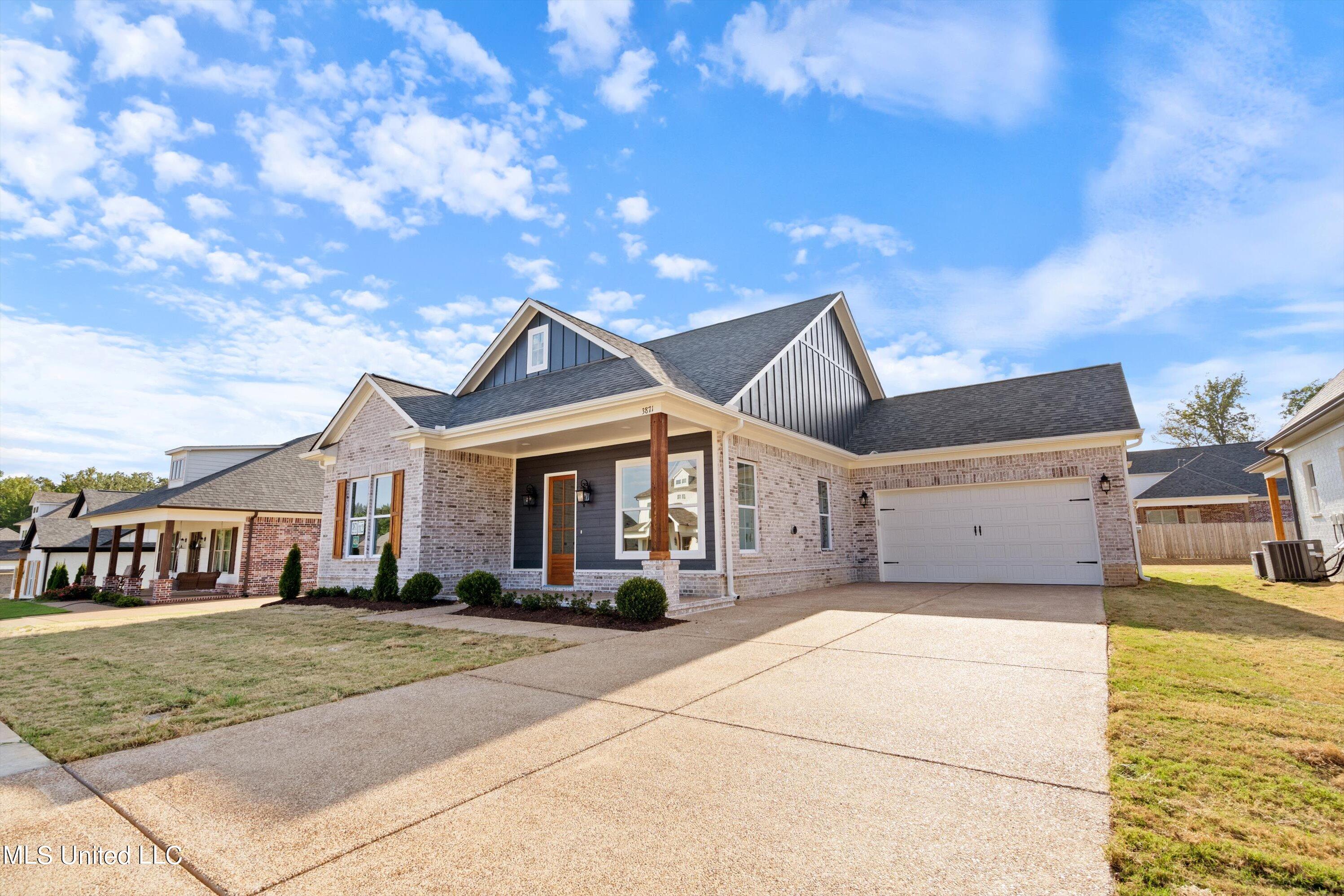 3871 Swan Cove