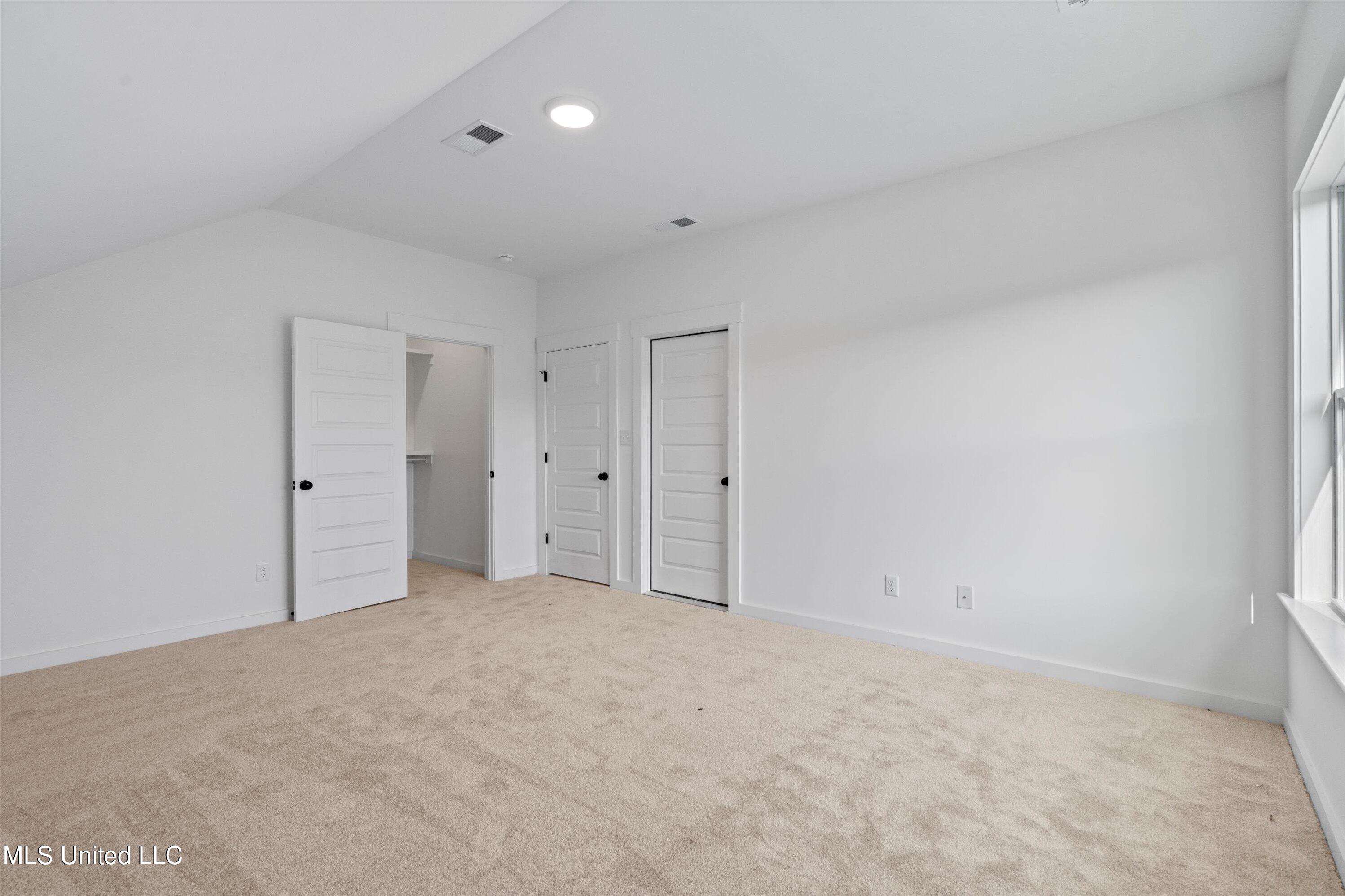 3871 Swan Cove