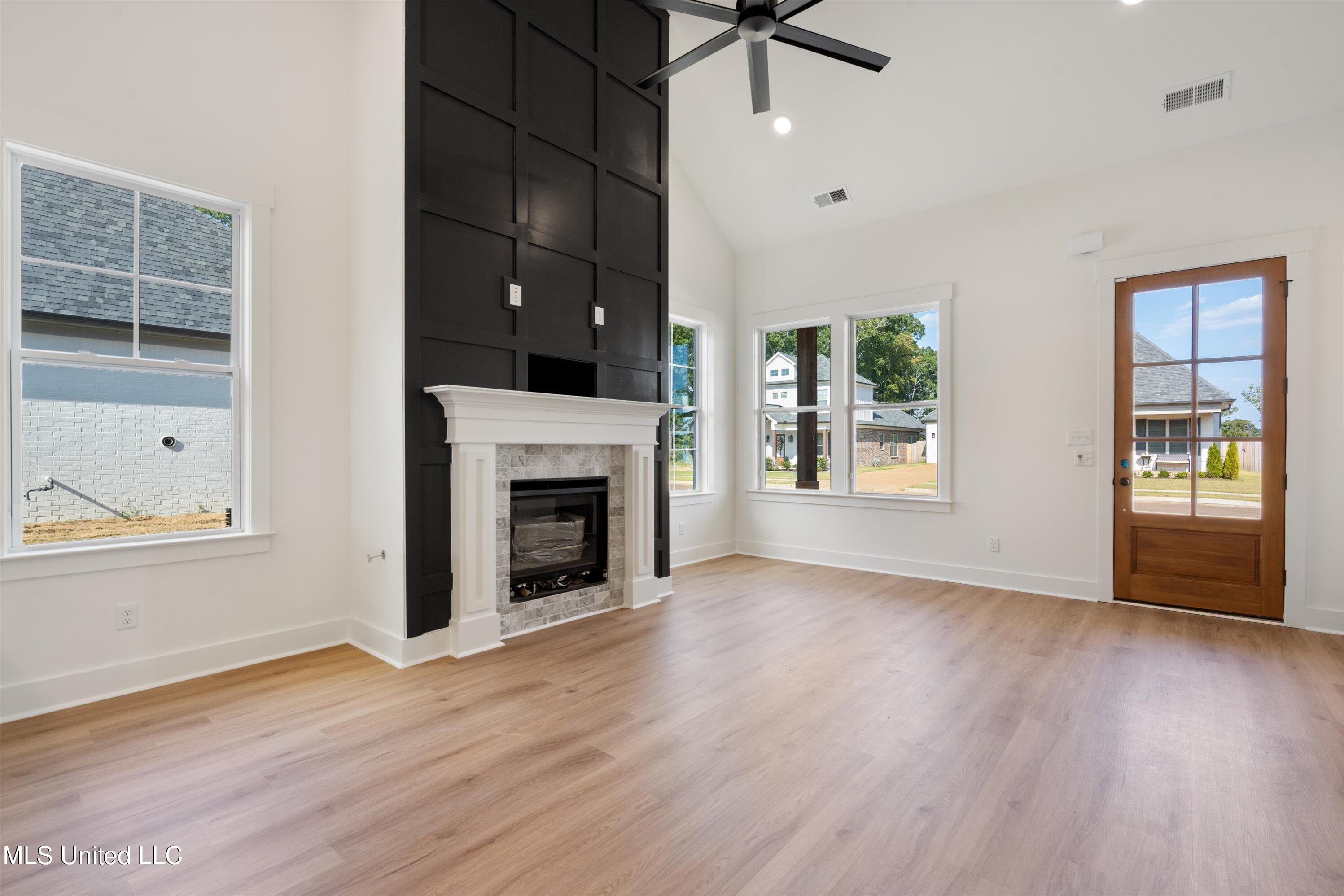 3871 Swan Cove