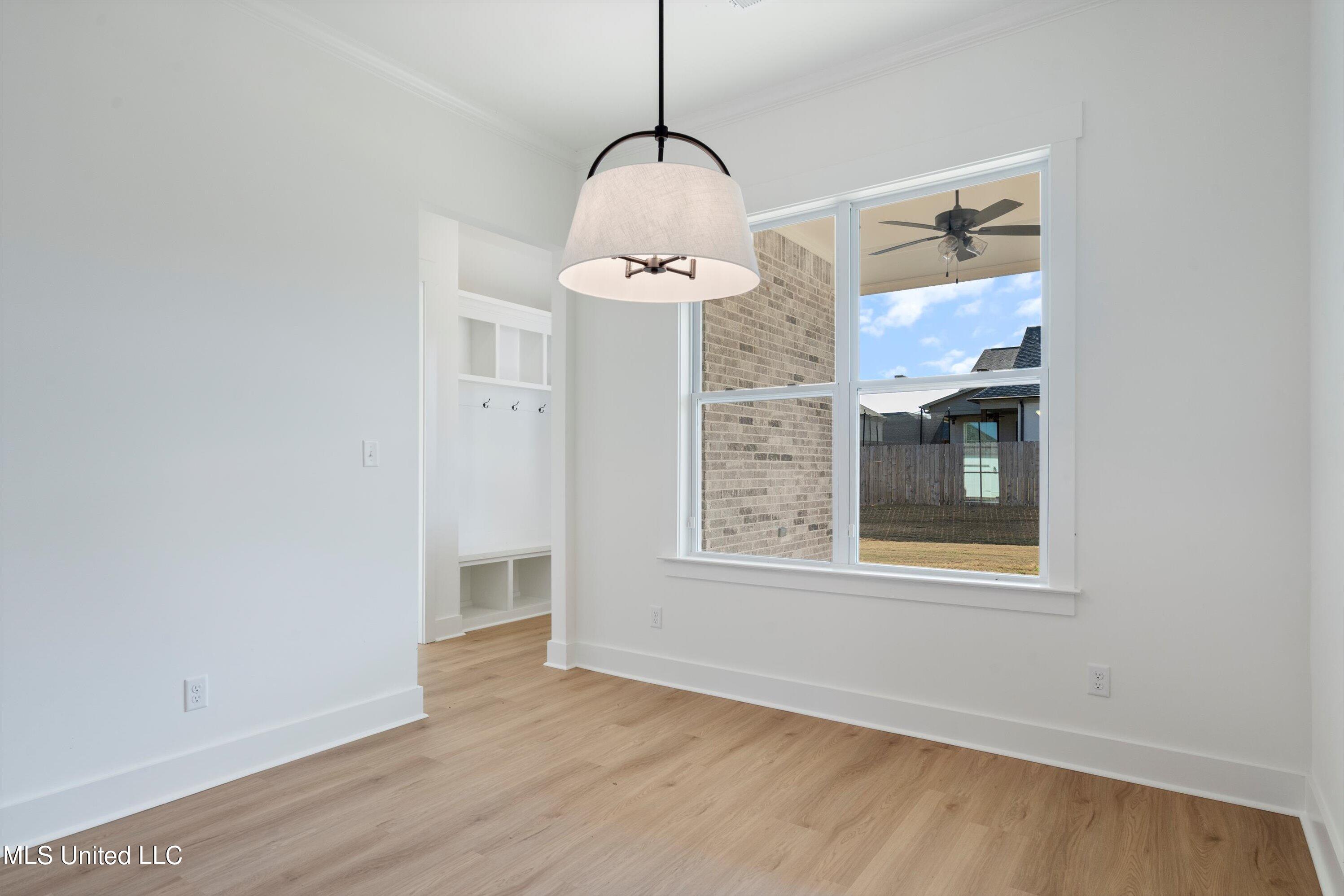 3871 Swan Cove
