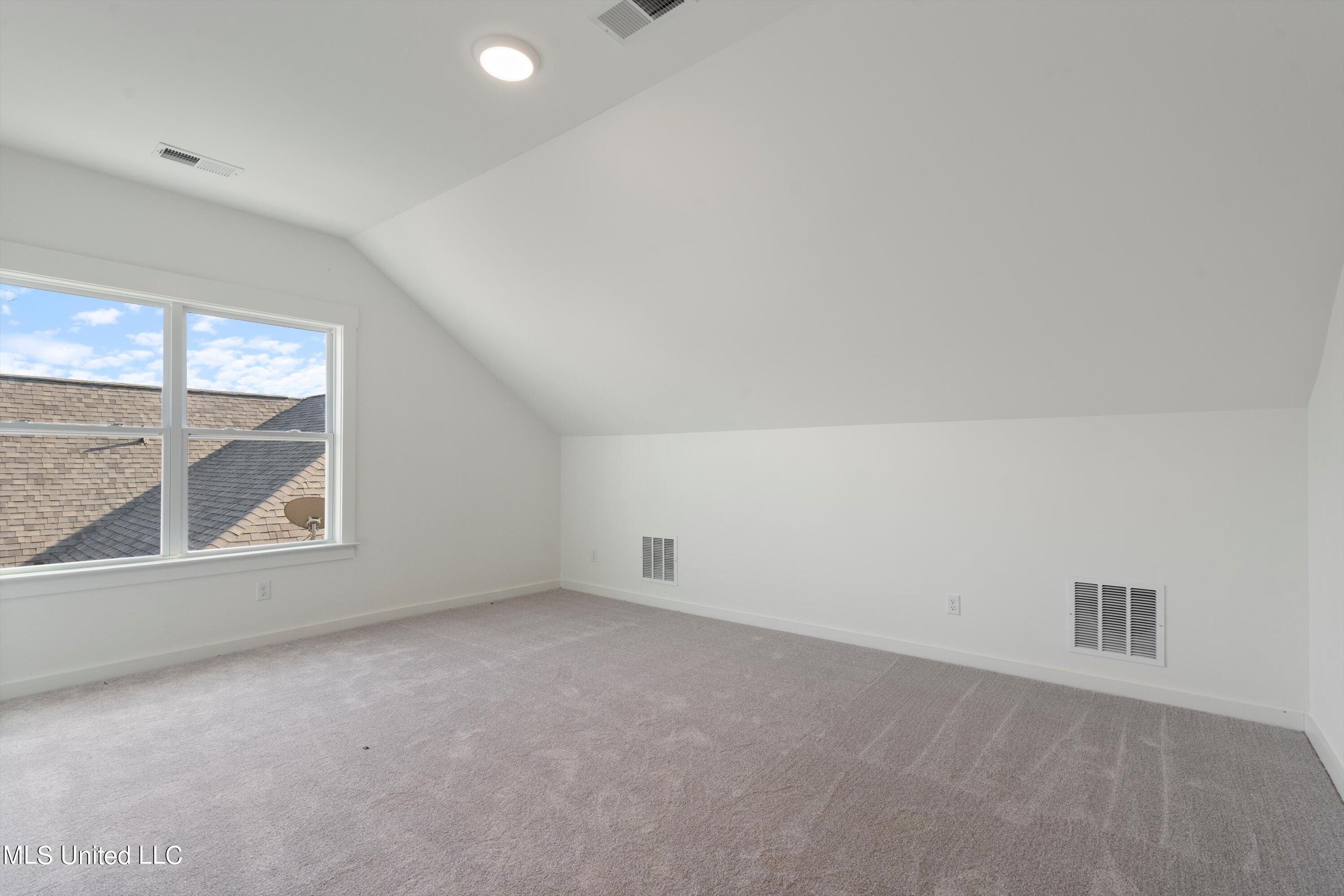 3871 Swan Cove