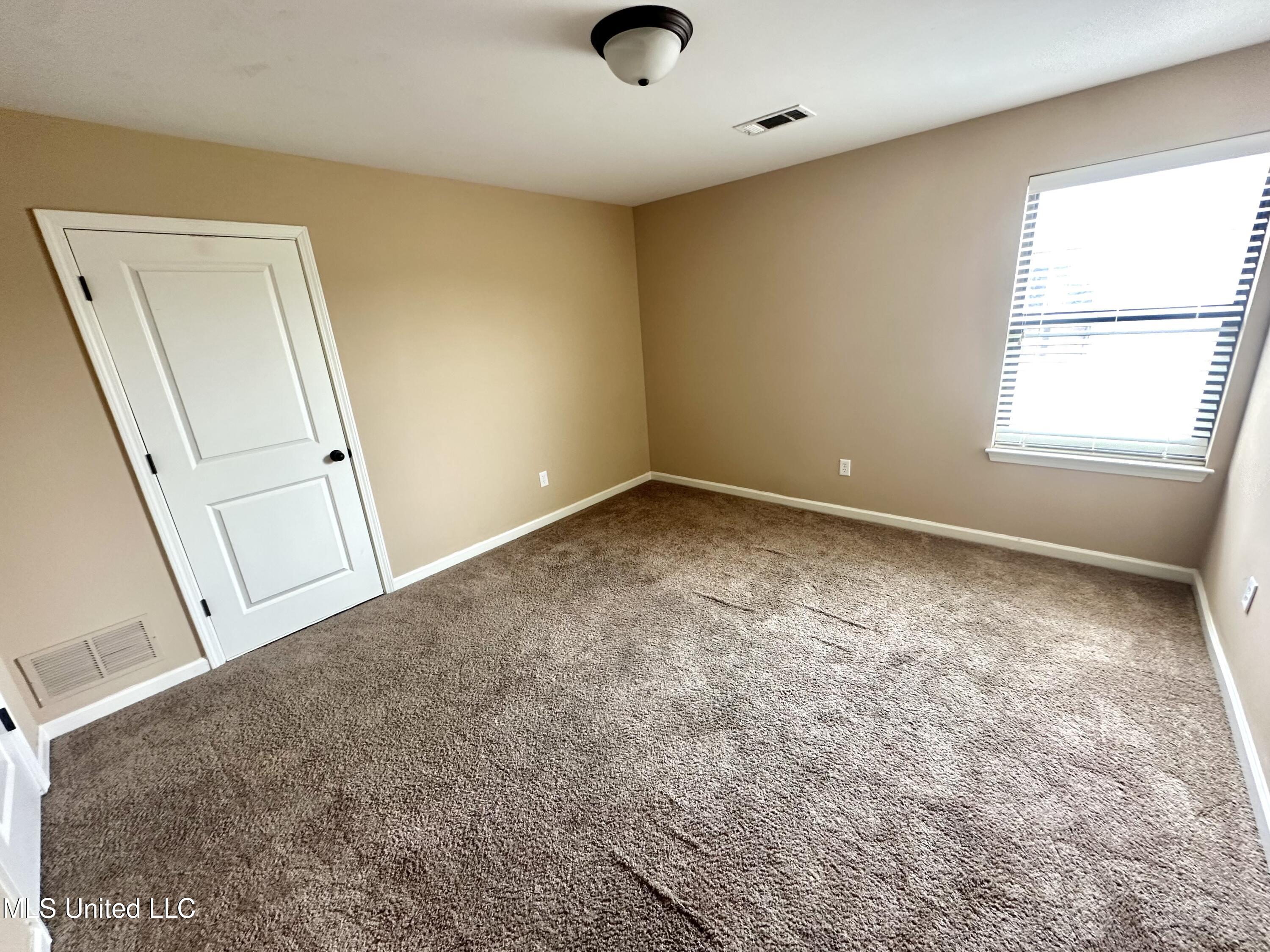 13470 Lapstone Lane