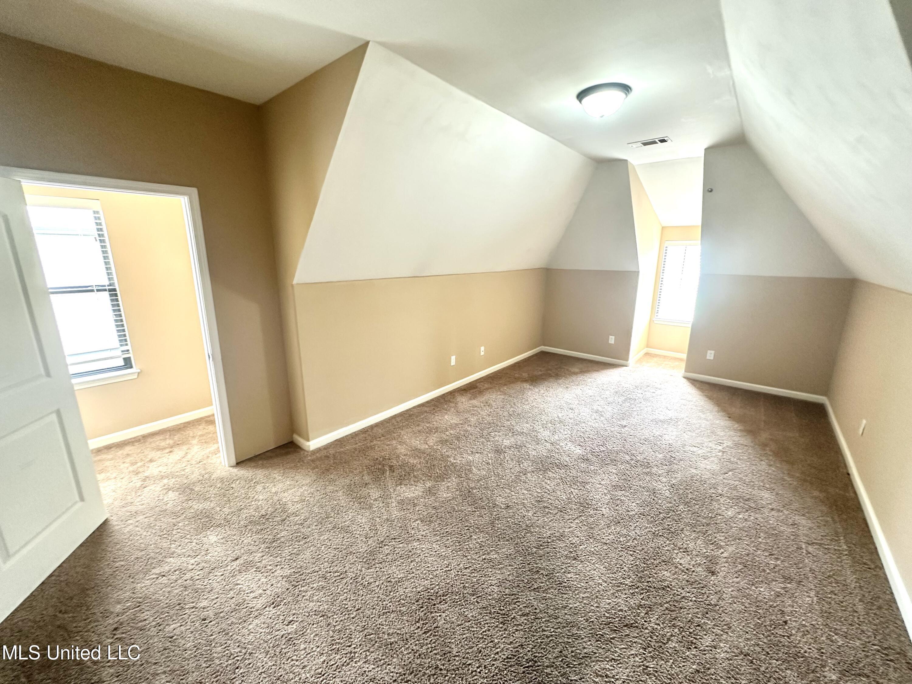 13470 Lapstone Lane