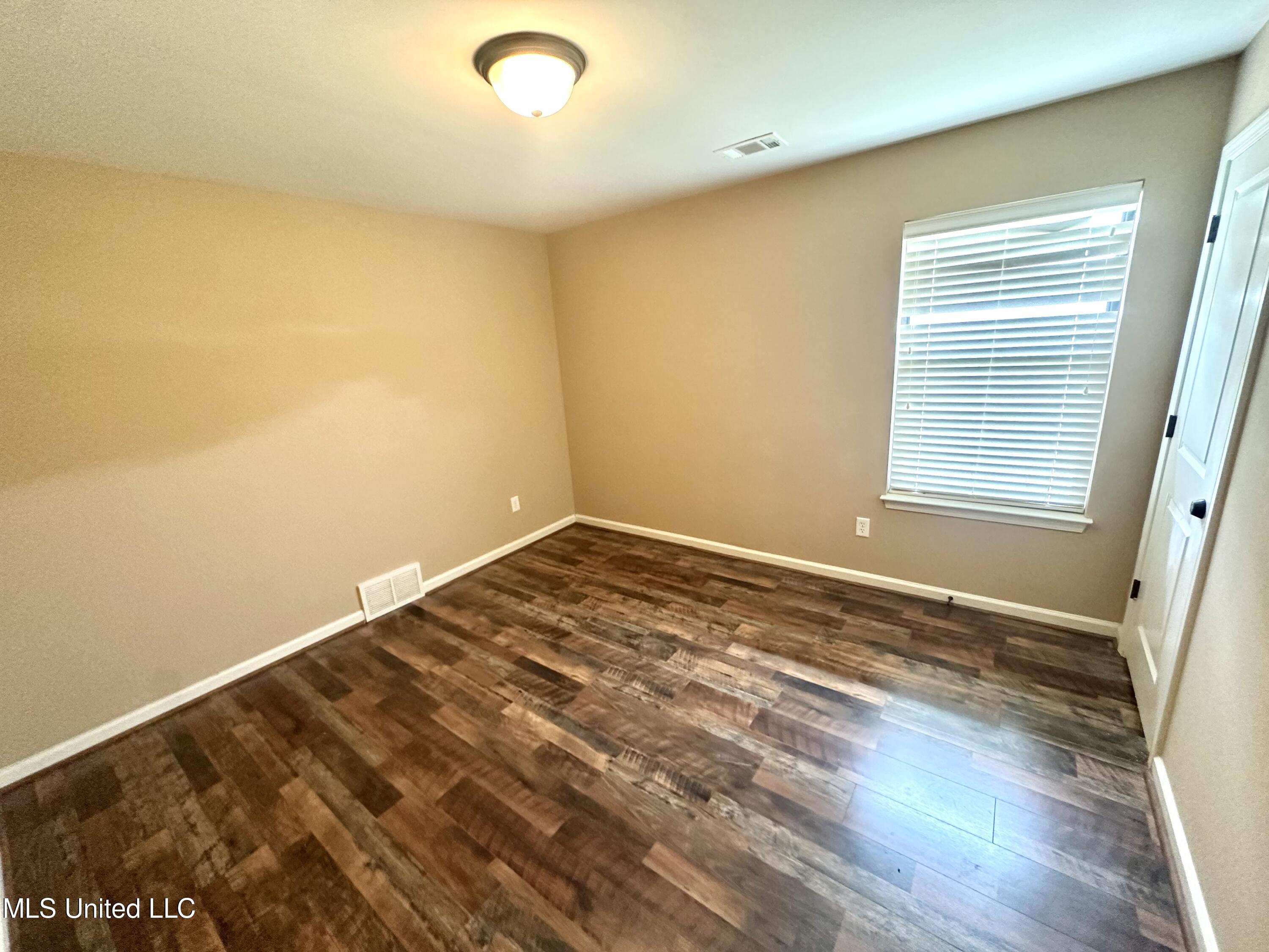 13470 Lapstone Lane