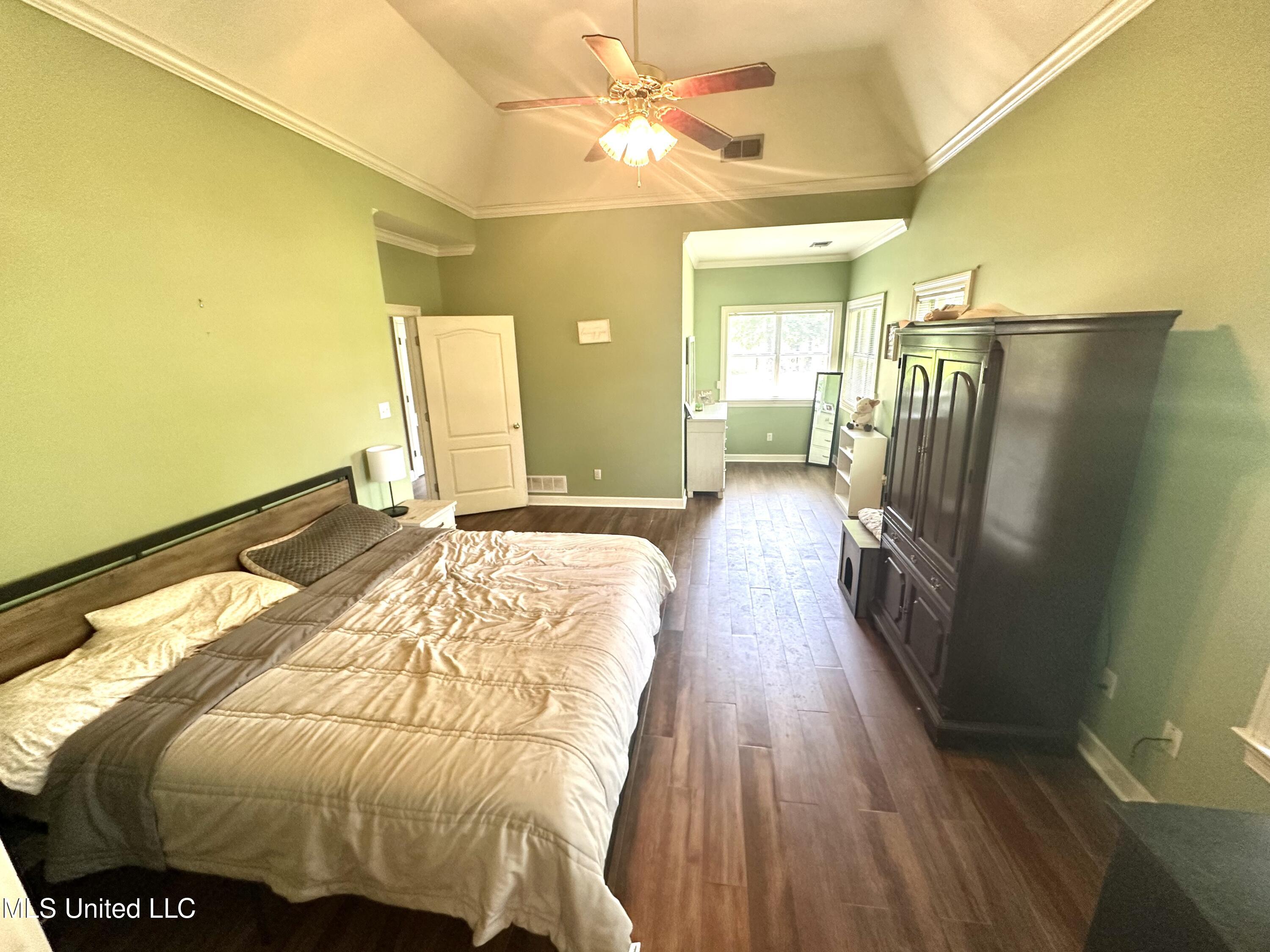 2400 Appleton Drive
