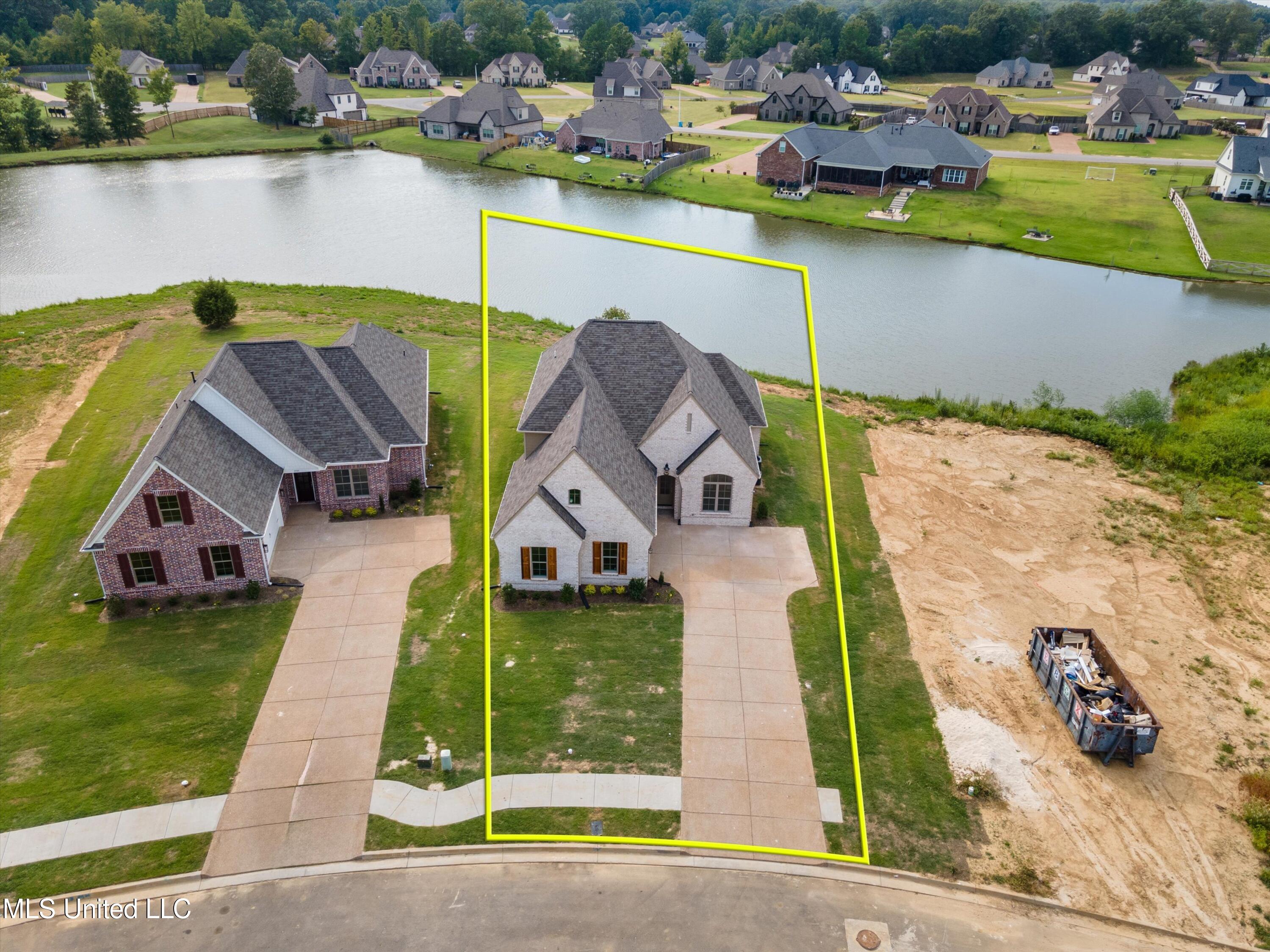 3737 Roland Drive