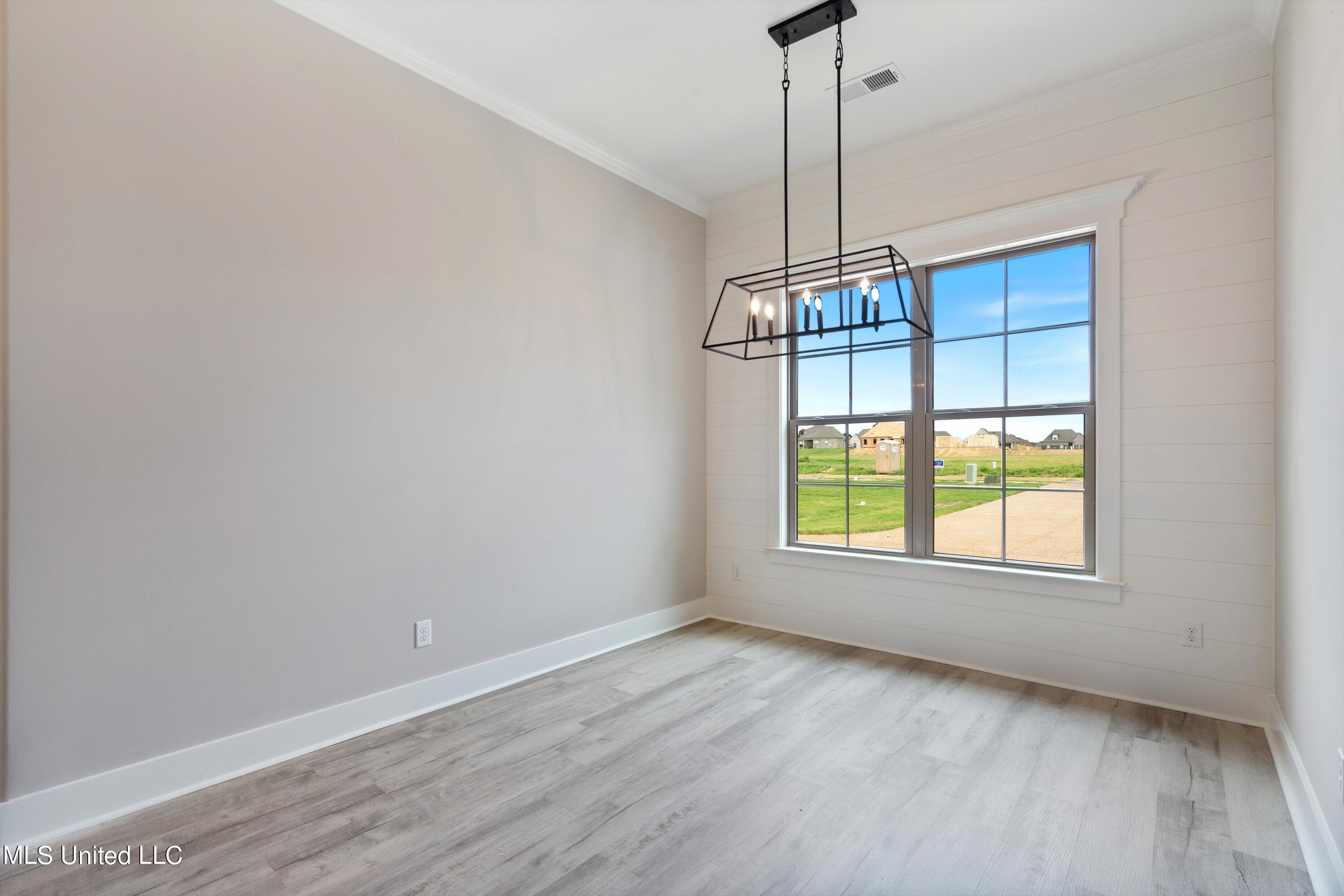 3733 Roland Drive