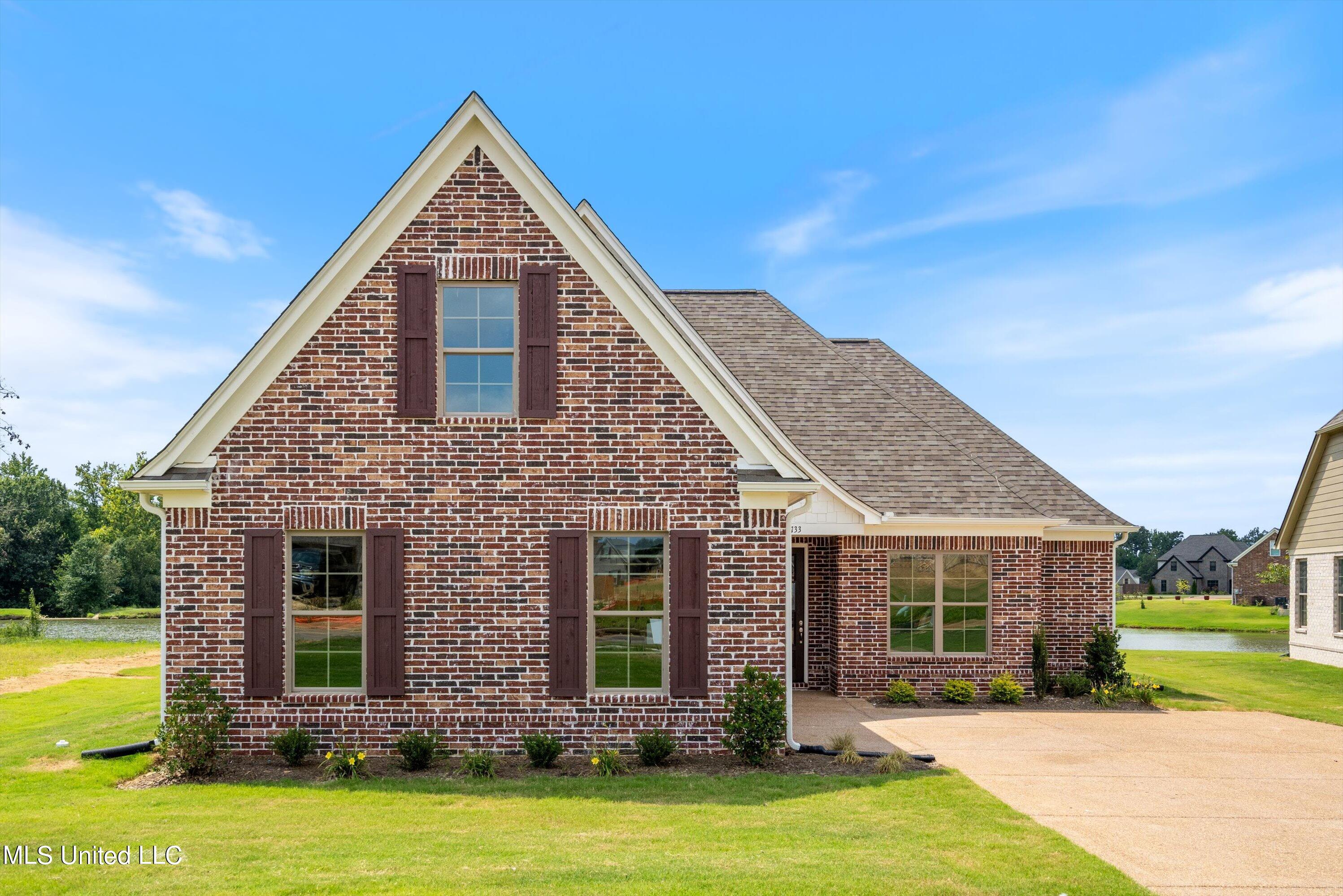 3733 Roland Drive