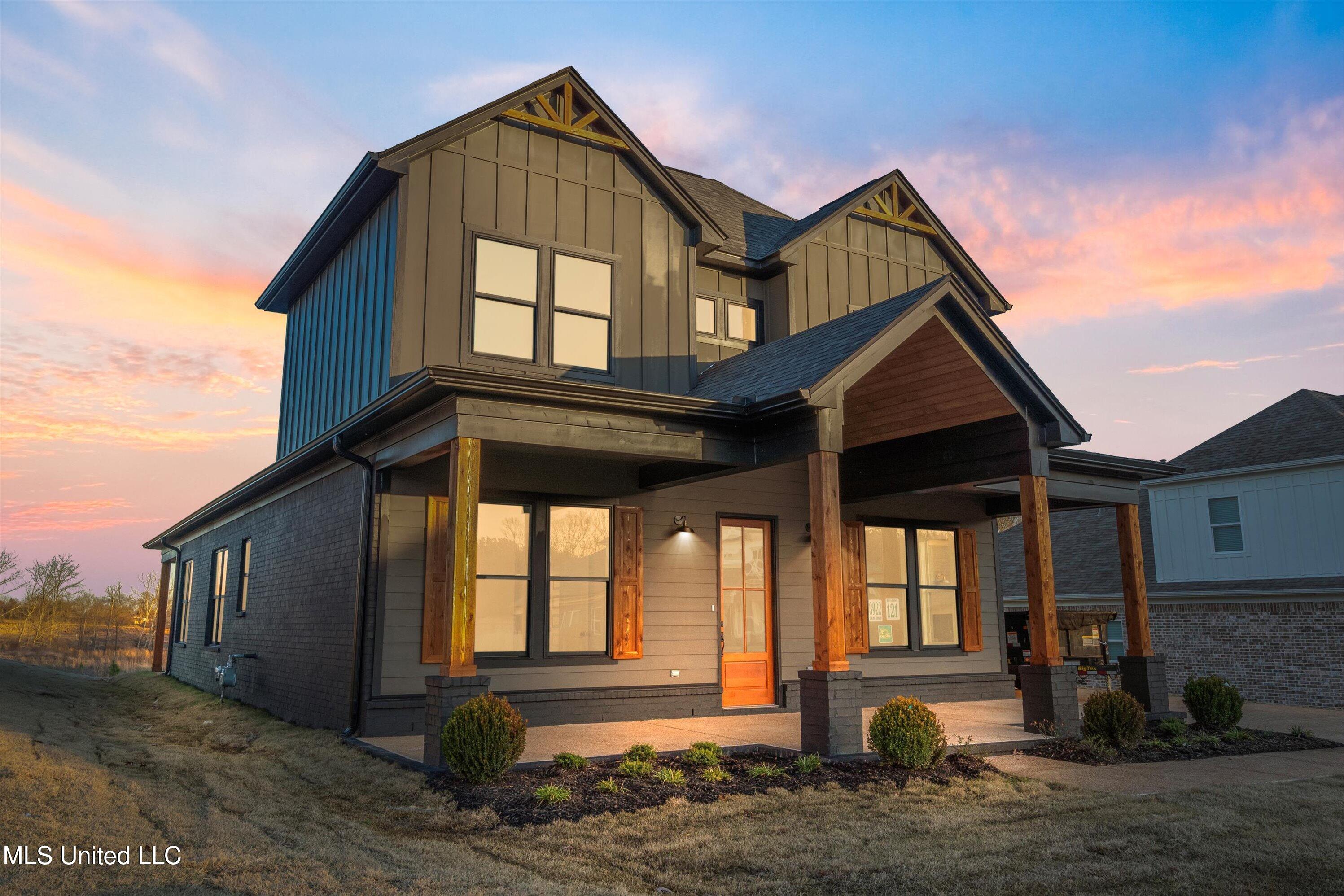 3922 Swan Cove