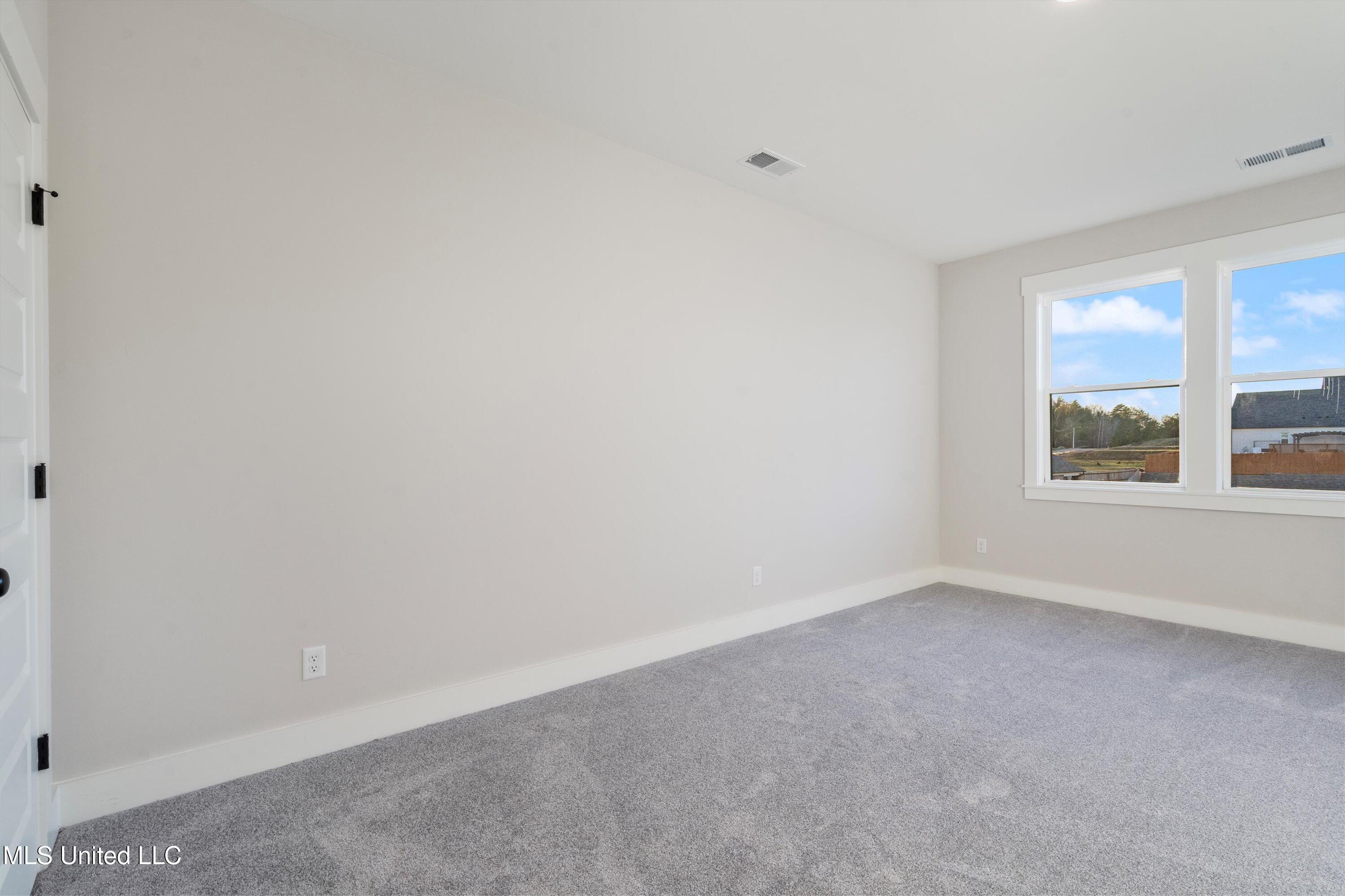 3922 Swan Cove
